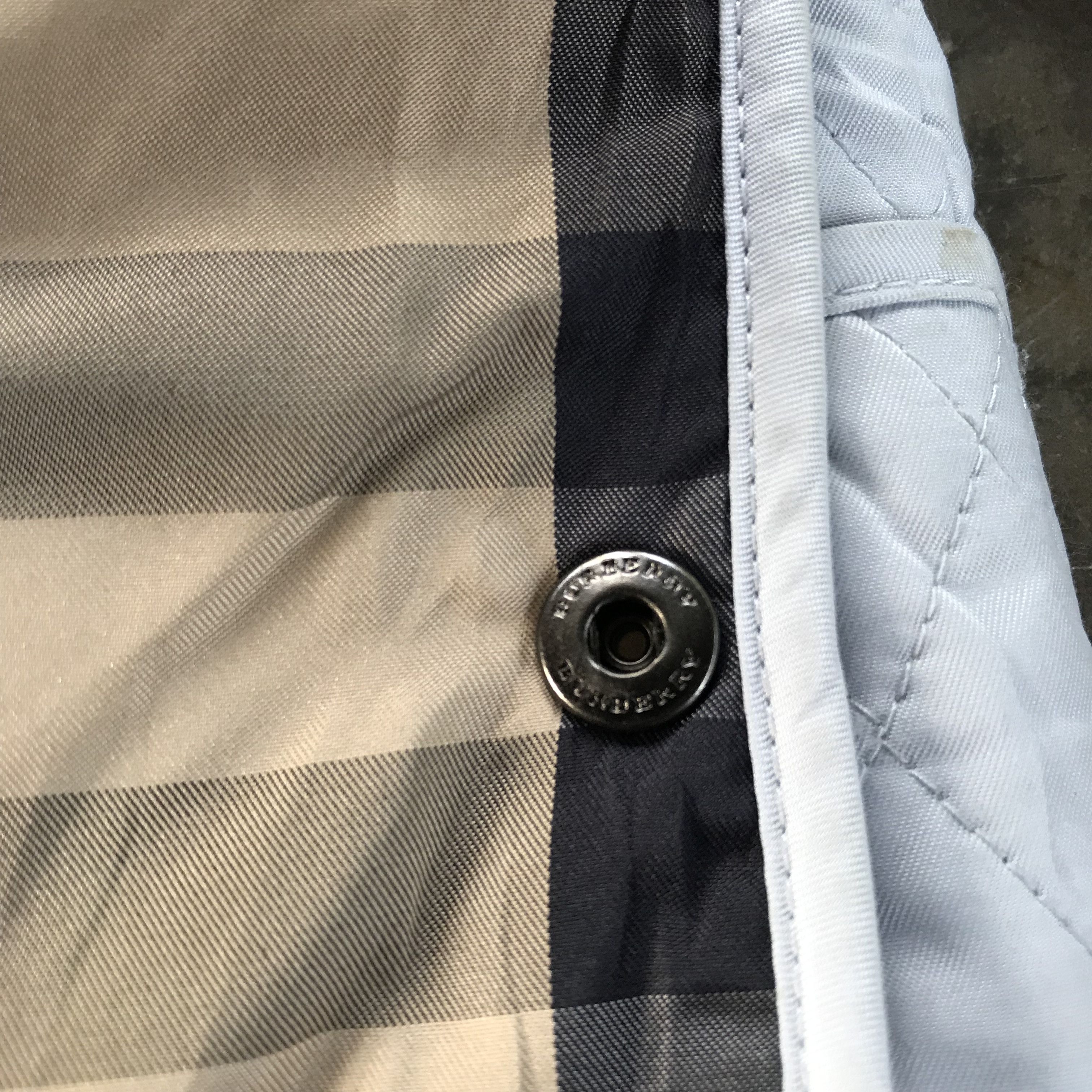Burberry Burberry Baby Quitled Nova Check Jacket Size US XXS / EU 40 - 13 Thumbnail