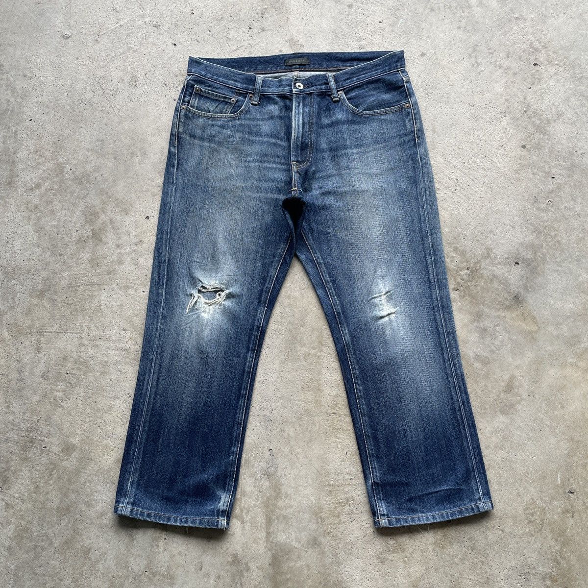 Japanese Brand W36 Vintage Japanese Distressed Jeans Faded Denim Pants Size US 36 / EU 52 - 1 Thumbnail