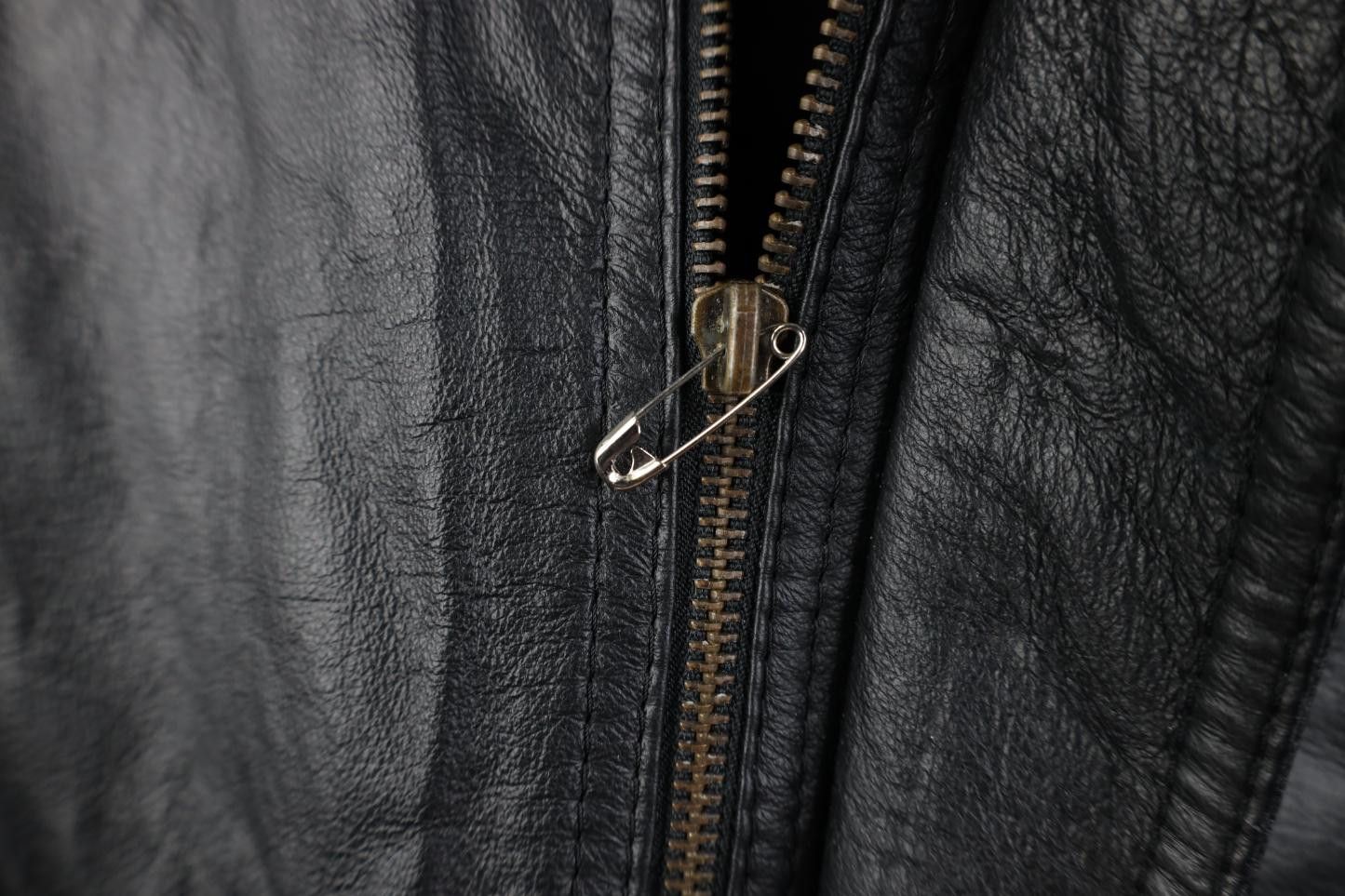 Vintage Vintage 90s Streetwear Leather Flight Bomber Jacket Black Size US XL / EU 56 / 4 - 8 Thumbnail