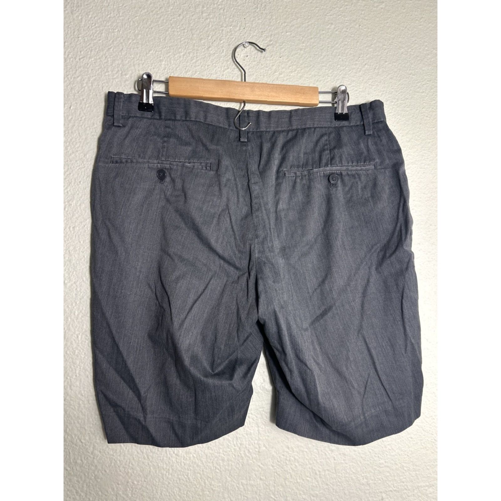 Uniqlo VINTAGE Uniqlo Mens Medium Gray Cotton Chino Shorts 34x9 M Gray Chino Shorts Mens Size US 31 - 5 Thumbnail