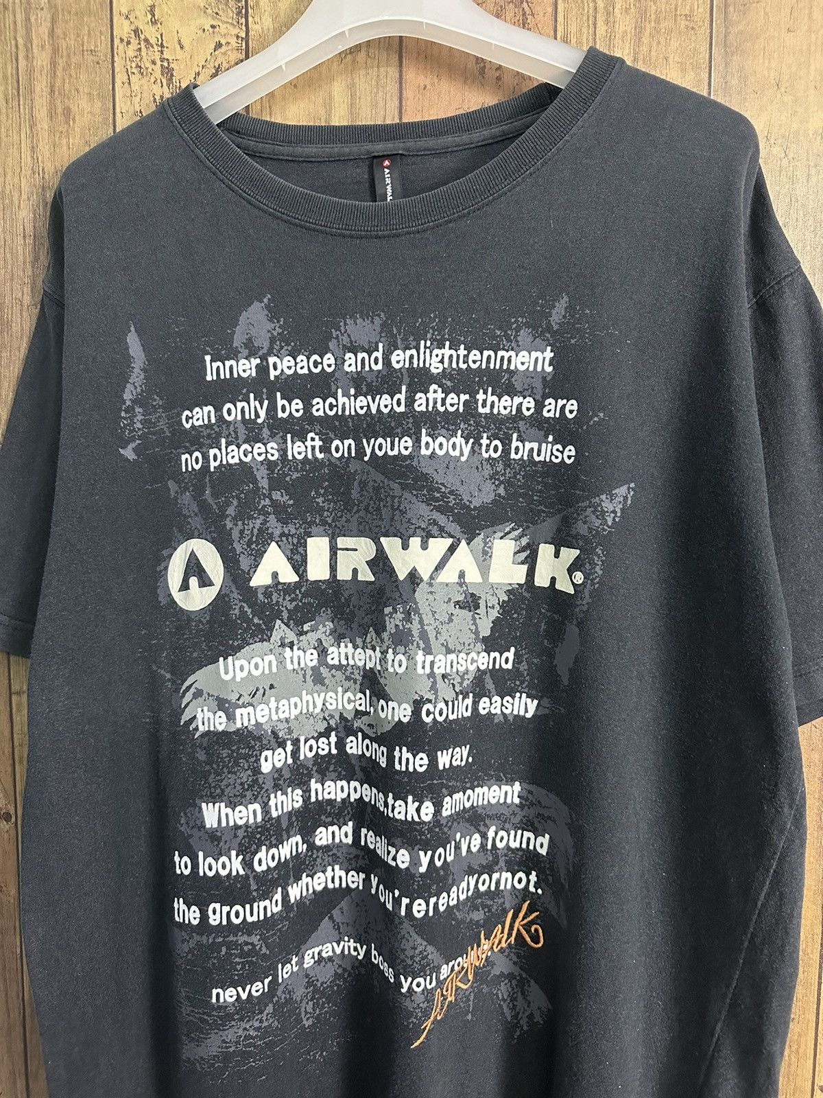 Airwalk Vintage Y2k Airwalk Skate Faded Tshirt A402 Size US L / EU 52-54 / 3 - 2 Thumbnail