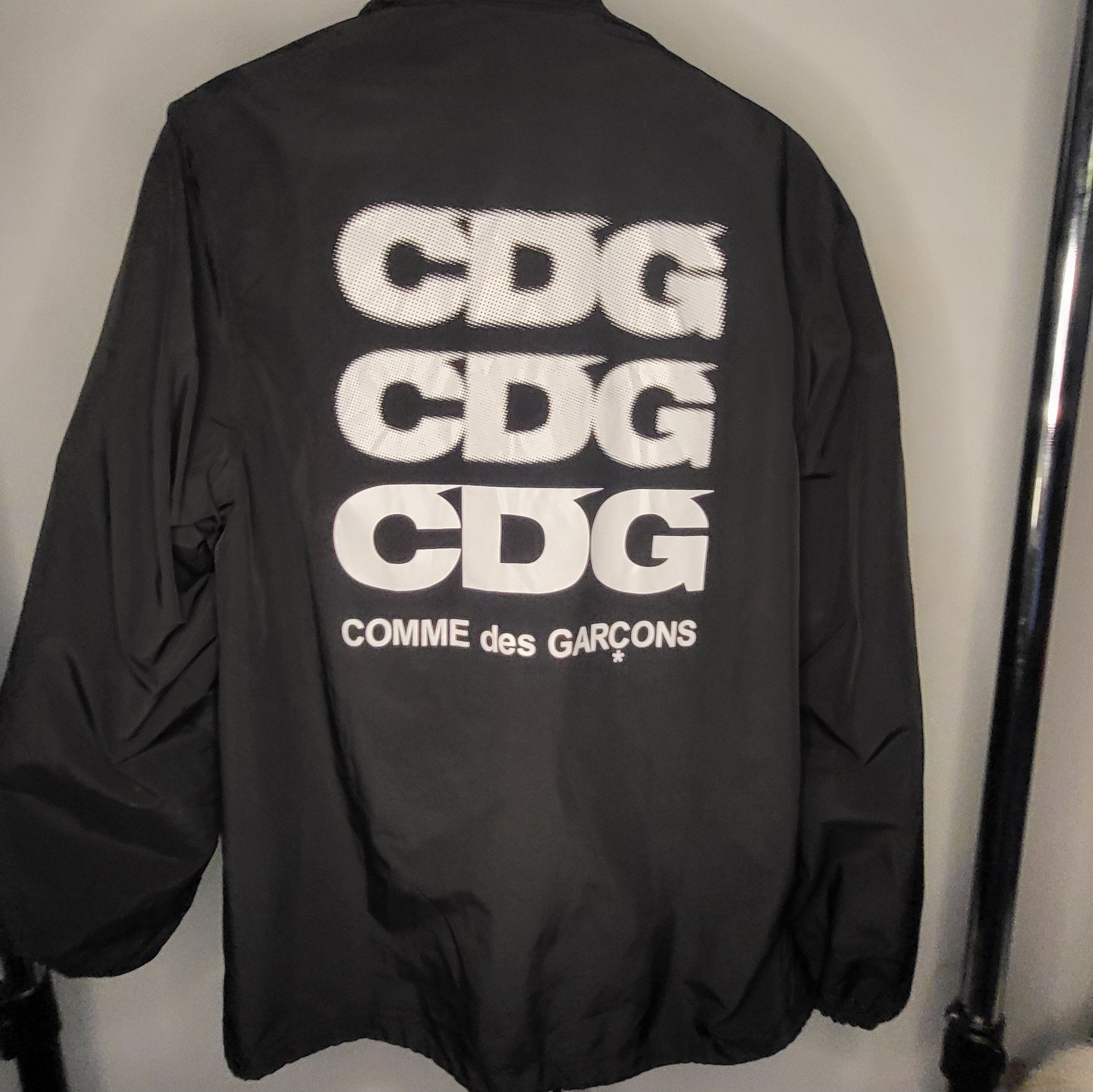 Comme des Garcons CDG play windbreaker jacket Size US M / EU 48-50 / 2 - 1 Thumbnail
