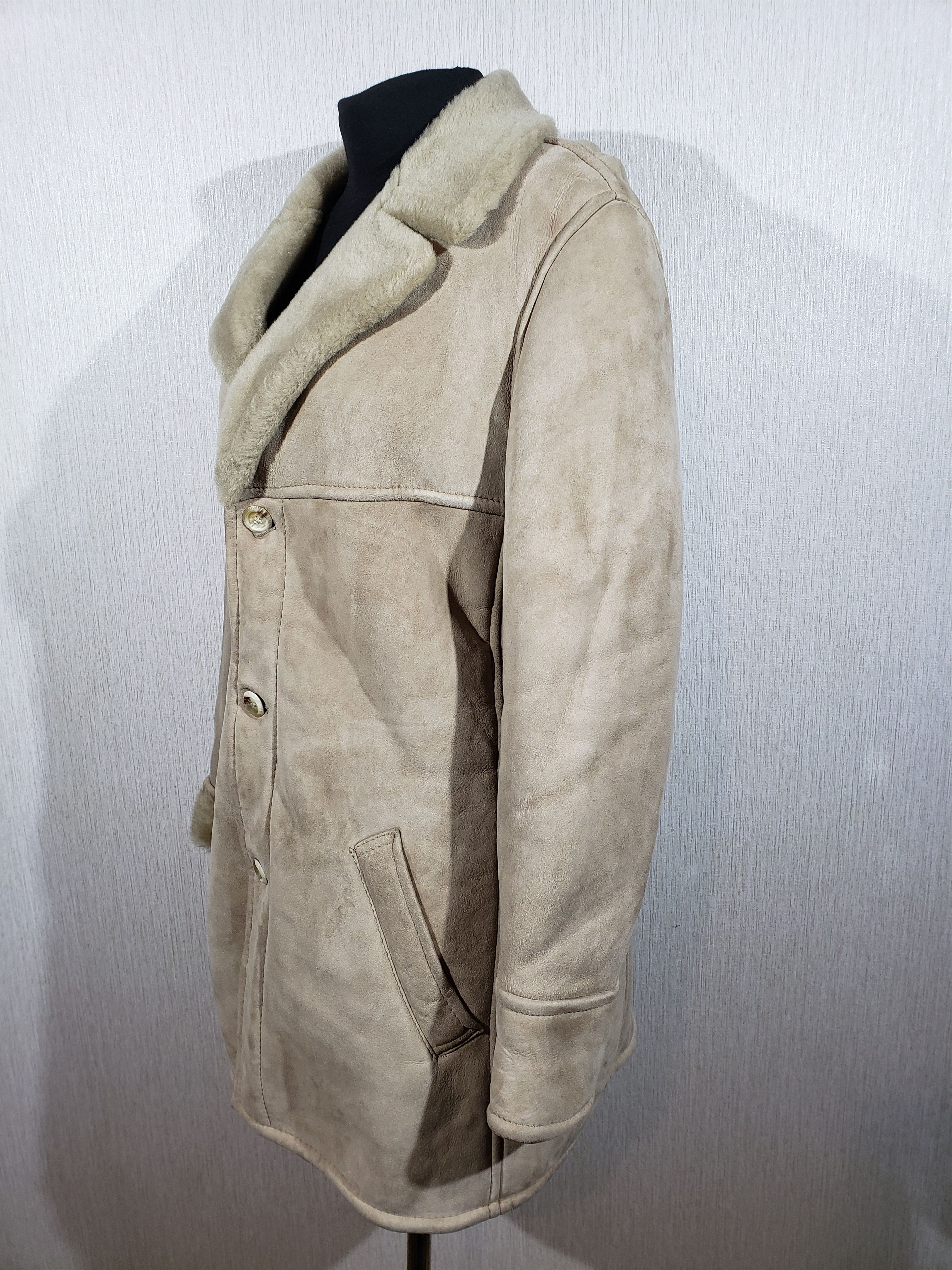 Other Legendary men's sheepskin coat. Size US L / EU 52-54 / 3 - 2 Thumbnail