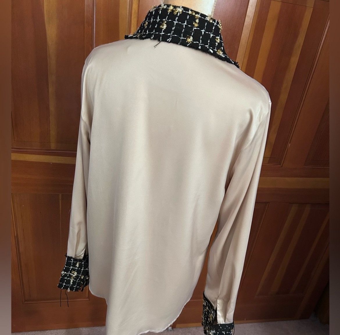 Designer × Other NWT, Lavishly Paris Women’s Elegant Tweed Detail Blouse Size M / US 6-8 / IT 42-44 - 4 Thumbnail