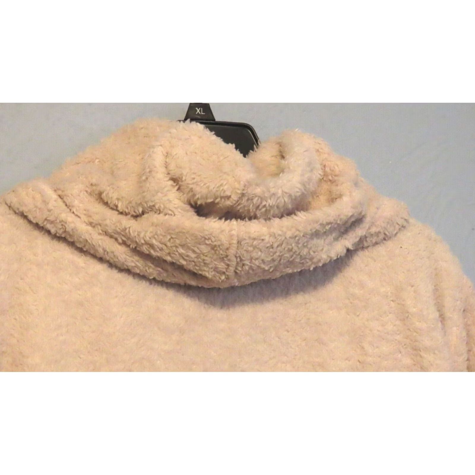 Jessica Simpson VINTAGE Jessica Simpson Hoodie XL Cream V-Neck Pullover Fuzzy Sherpa Women's Size XL / US 12-14 / IT 48-50 - 6 Thumbnail