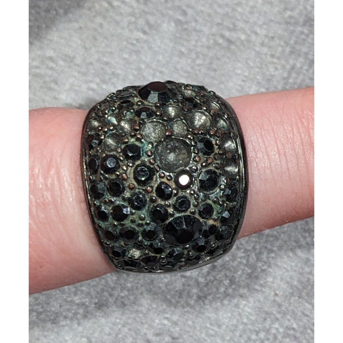 Other Chunky Black And Silver Dome Rhinestone Dome Ring Size 8 1/4 Size ONE SIZE - 3 Thumbnail