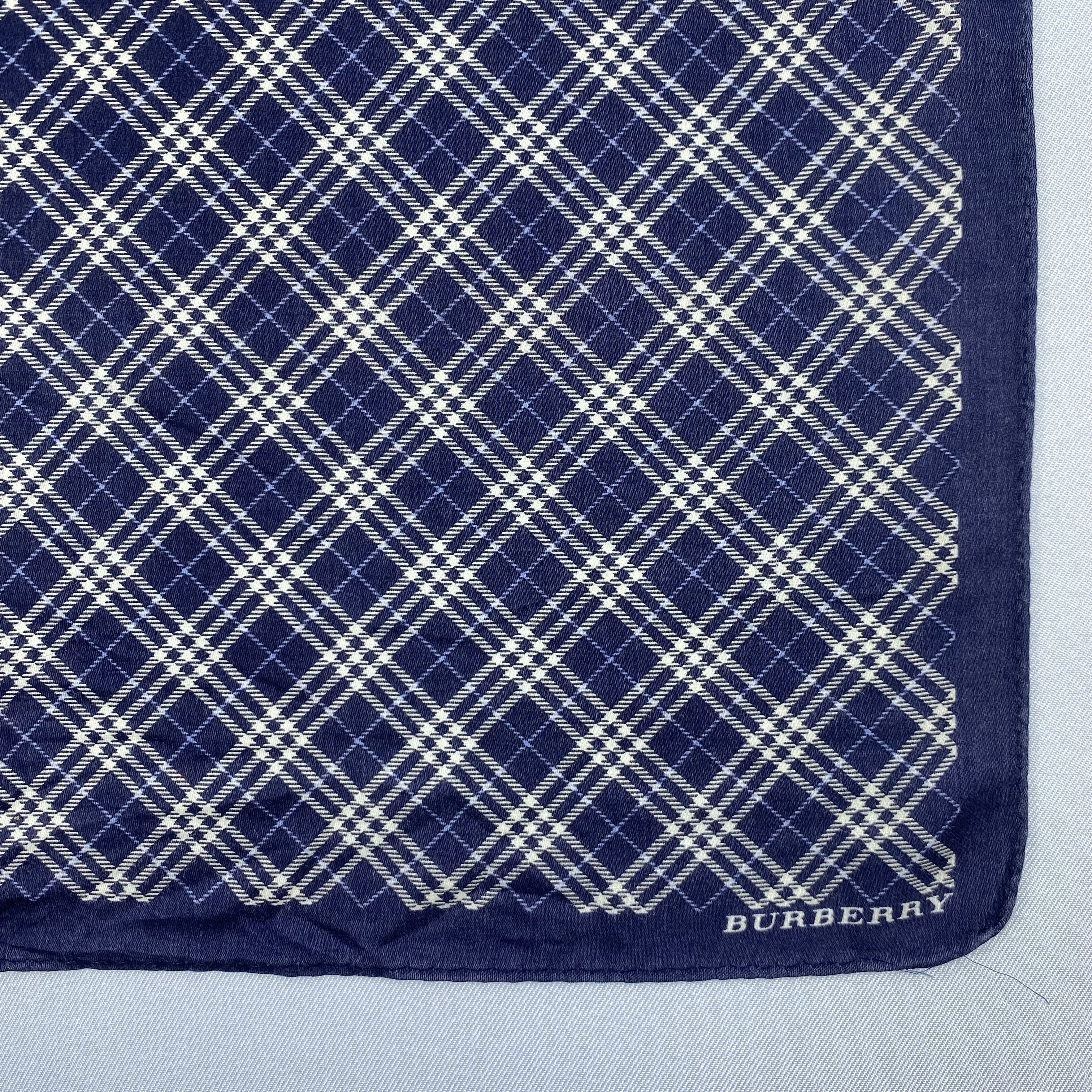 Burberry Vintage Burberry Handkerchief Neckerchief Bandana H256Q Size ONE SIZE - 3 Thumbnail