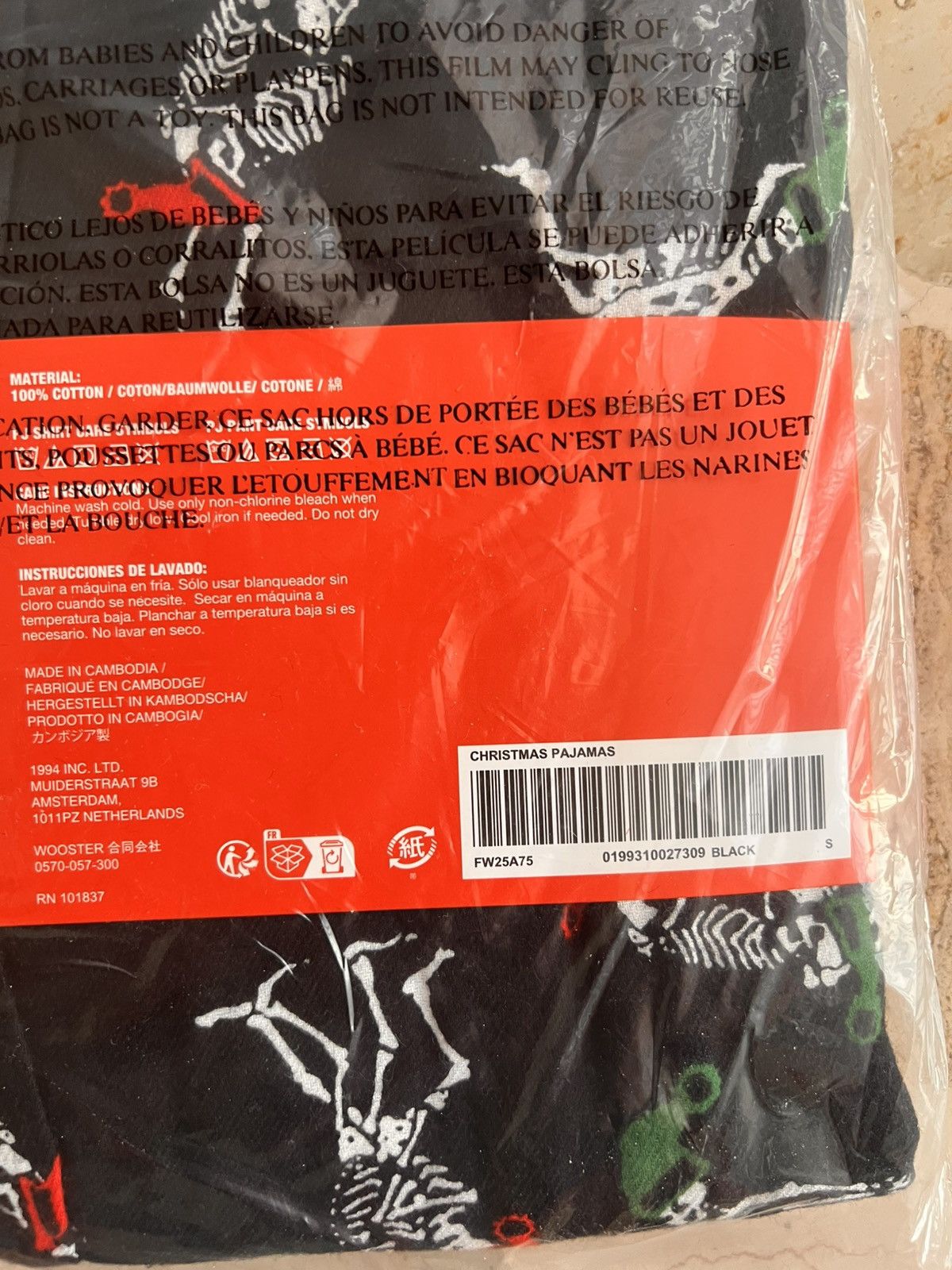 Supreme S - Supreme Holiday Pajama Set Black FW25 flannel shirt pant Size ONE SIZE - 6 Thumbnail