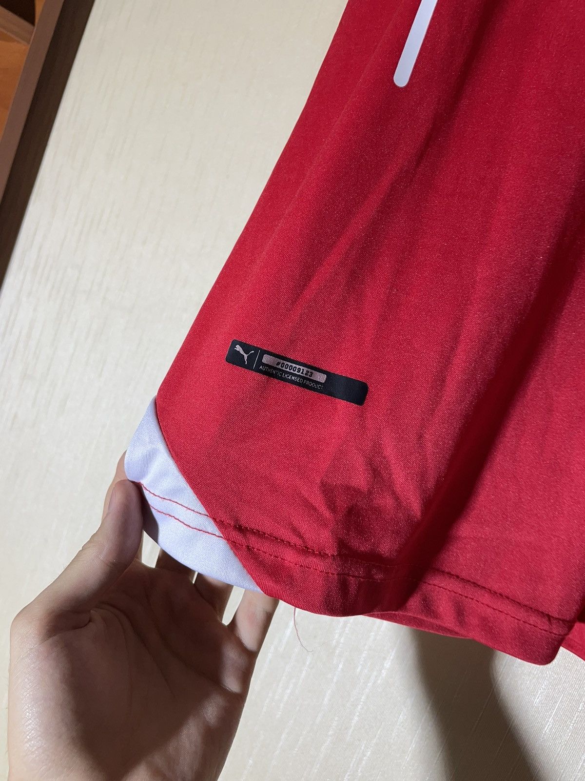 Other Arsenal soccer jersey Size US M / EU 48-50 / 2 - 8 Thumbnail