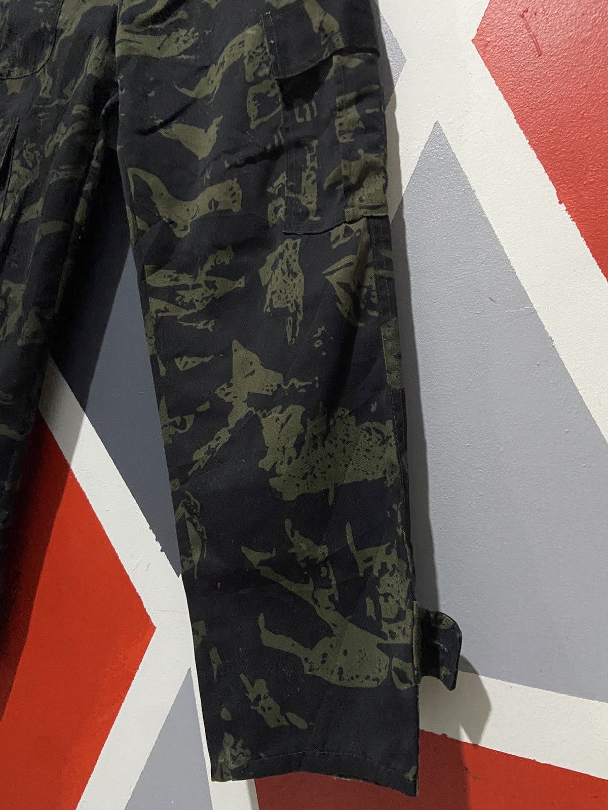 Japanese Brand Camo Cargo Pant Size US 30 / EU 46 - 3 Thumbnail