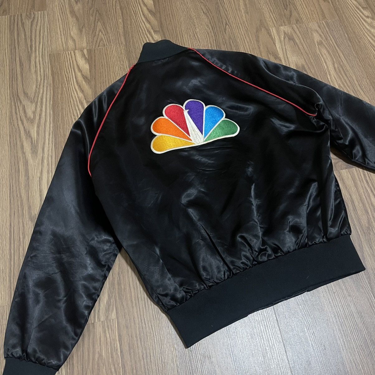 Vintage Vintage 80’s NBC Peacock Logo Jacket Satin Jacket Size US L / EU 52-54 / 3 - 1 Thumbnail