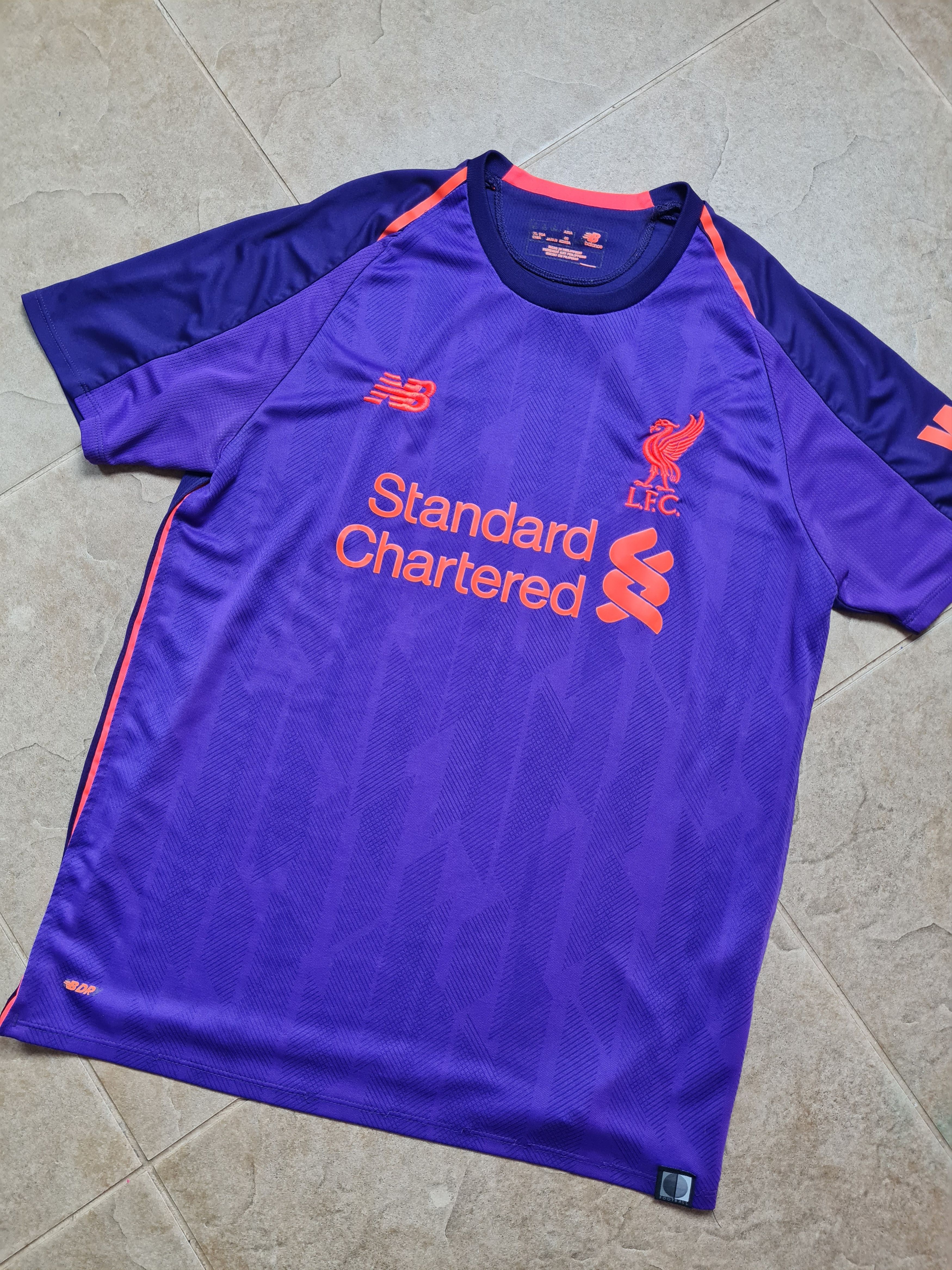 New Balance LIVERPOOL ENGLAND FOOTBALL 2018/2019 AWAY SHIRT SZ M Size US M / EU 48-50 / 2 - 5 Thumbnail