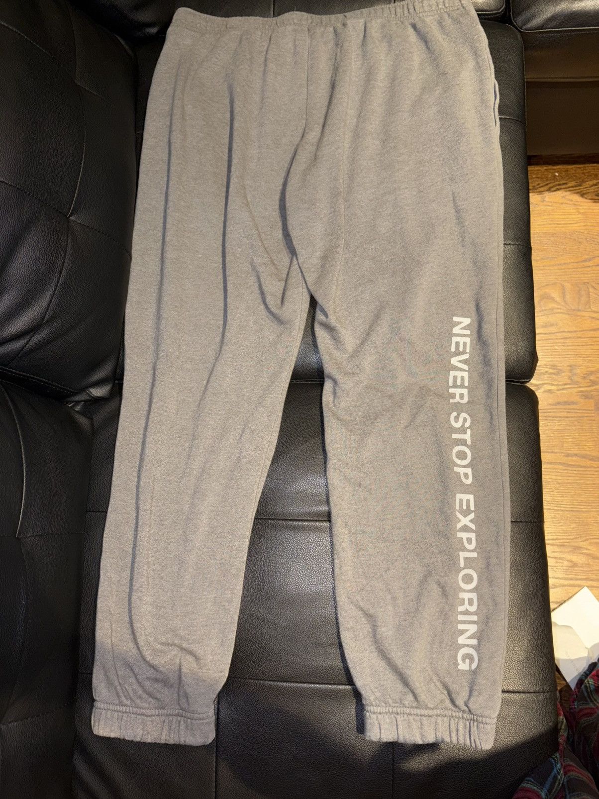 The North Face Gray North Face Sweatpants Size US 32 / EU 48 - 1 Thumbnail