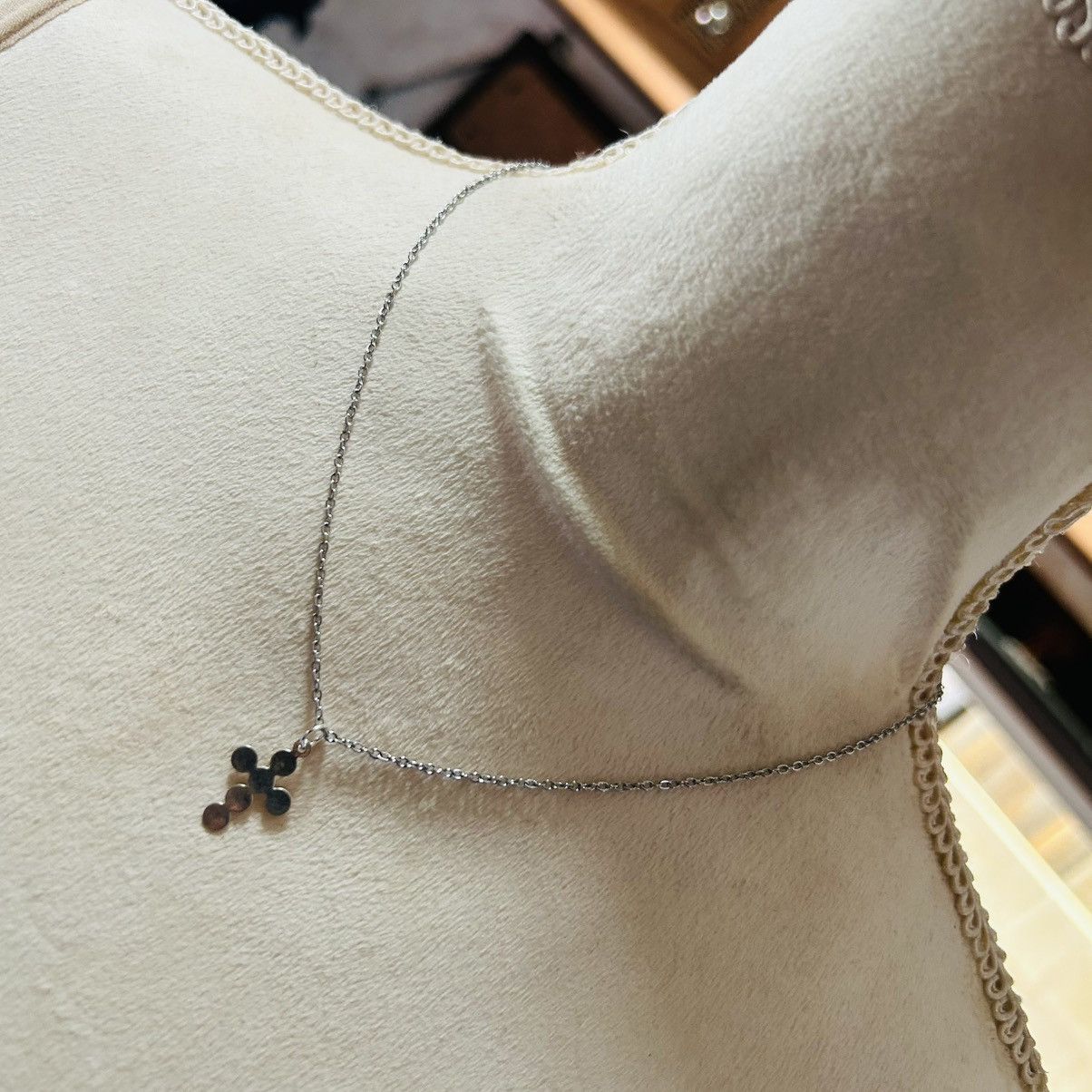 Handmade Handcrafted vintage delicate silver cross pendant necklace Size ONE SIZE - 1 Thumbnail