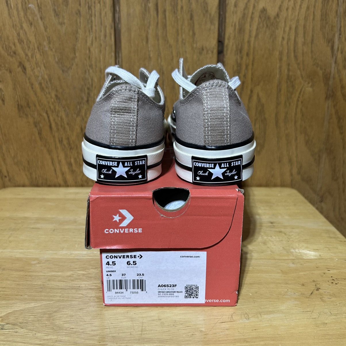 Converse Converse Chuck 70 Ox Low Vintage Cargo Egret Women’s 6.5 NEW Size US 6.5 / IT 36.5 - 4 Thumbnail