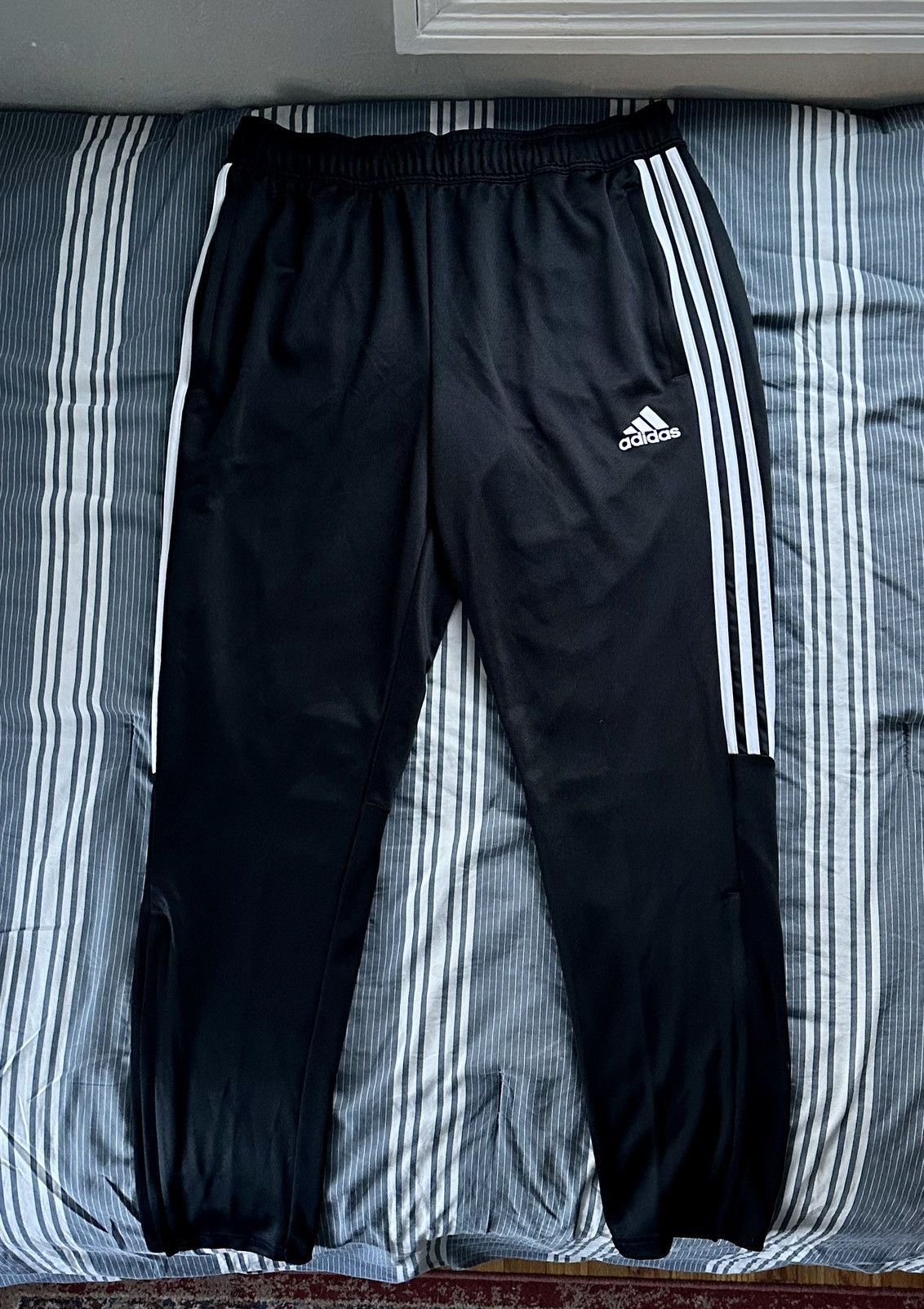 Adidas Adidas Track Pants Size US 32 / EU 48 - 1 Thumbnail