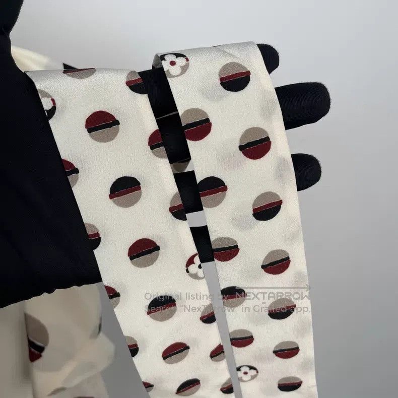 Louis Vuitton Louis Vuitton Polka-dot Ribbon Ruffle Shirt Size XXS / US 00 / IT 34 - 3 Thumbnail