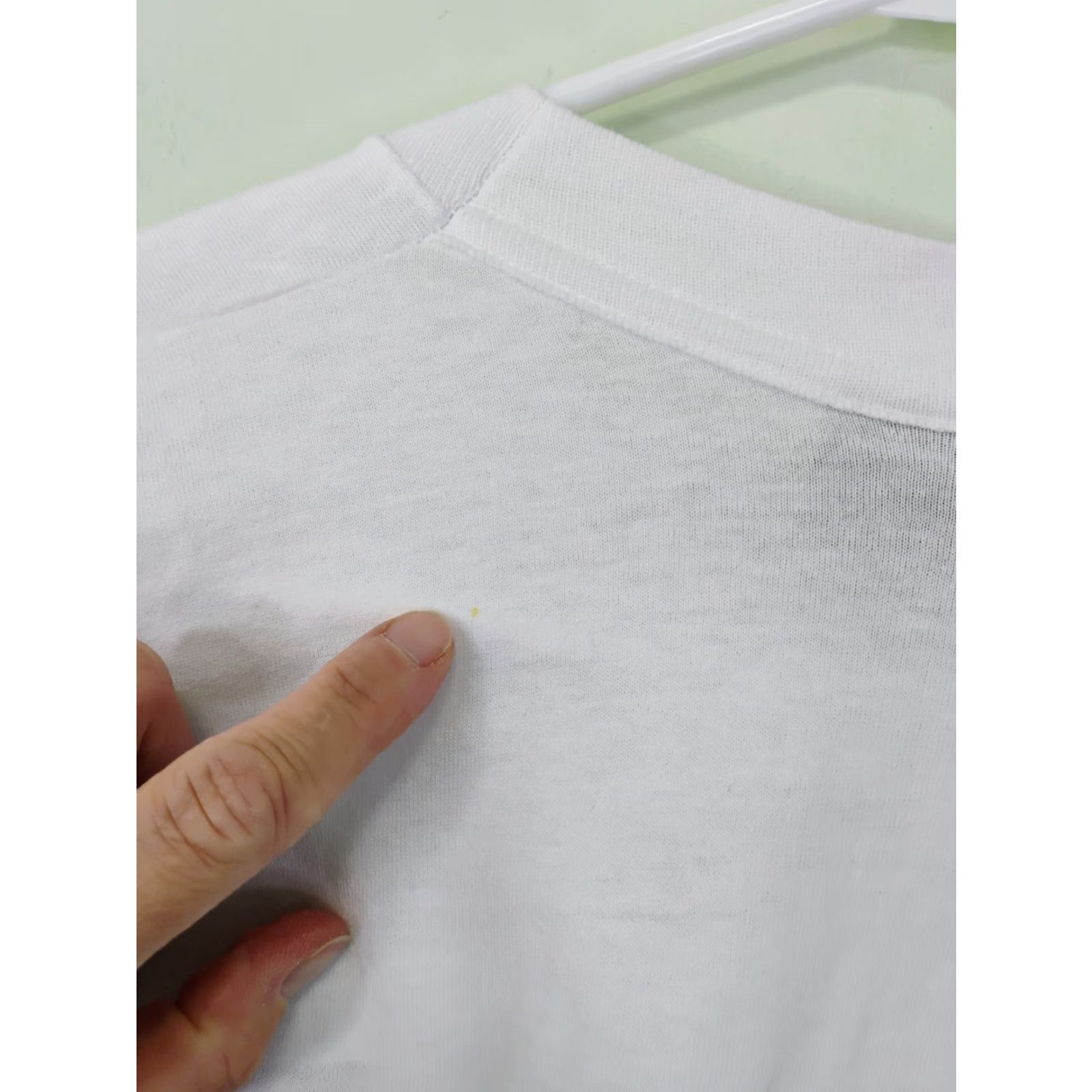 Fruit Of The Loom VINTAGE Fruit of the Loom T-Shirt Shirt Short Sleeve Crew Neck Men L White USA Italian 90s Likely Regular Fit Size US L / EU 52-54 / 3 - 7 Thumbnail