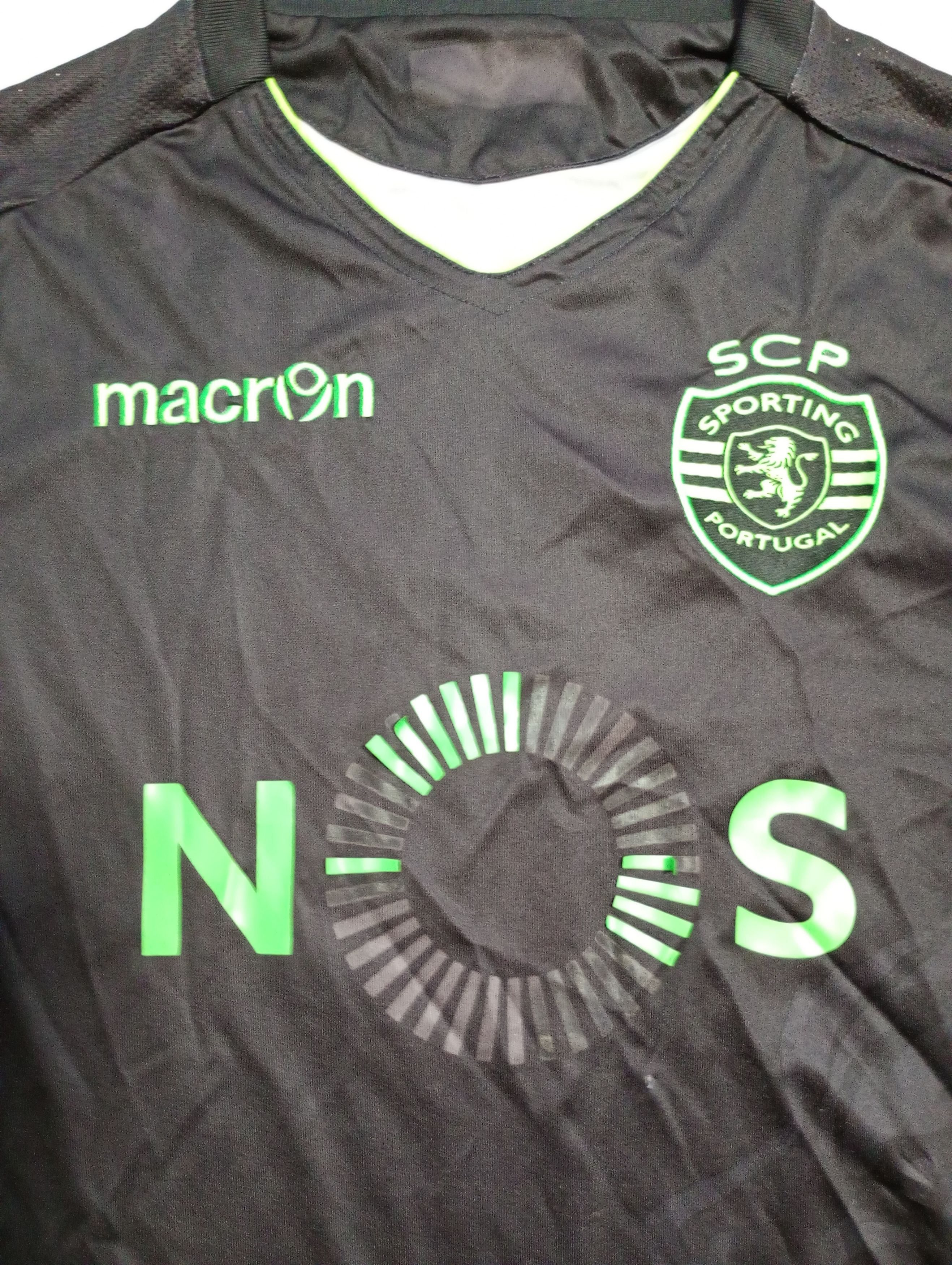 Macron Macron Sporting Lisbon Away Jersey 2016-2017 Size US M / EU 48-50 / 2 - 8 Thumbnail