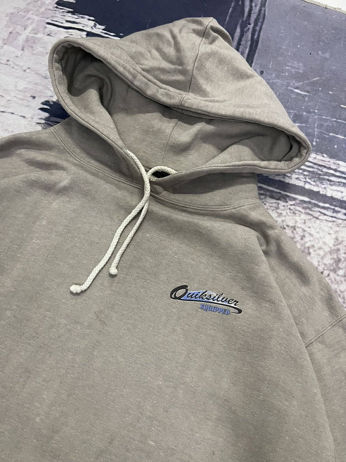 Quiksilver 90s QUICKSILVER EQUIPMENT PULLOVER HOODIE SUN FADED Size US XL / EU 56 / 4 - 11 Thumbnail