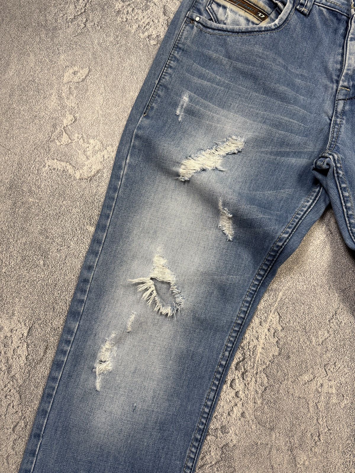 Diesel Vintage Diesel Jeans Distressed Faded Flared Wide Baggy Y2K Size US 33 - 4 Thumbnail
