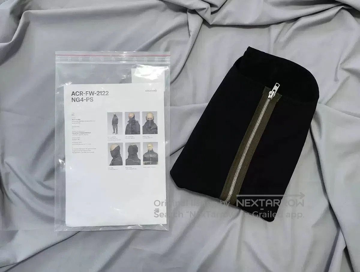 Acronym acronym ng4 ps neck gaiter black green. Size ONE SIZE - 2 Thumbnail