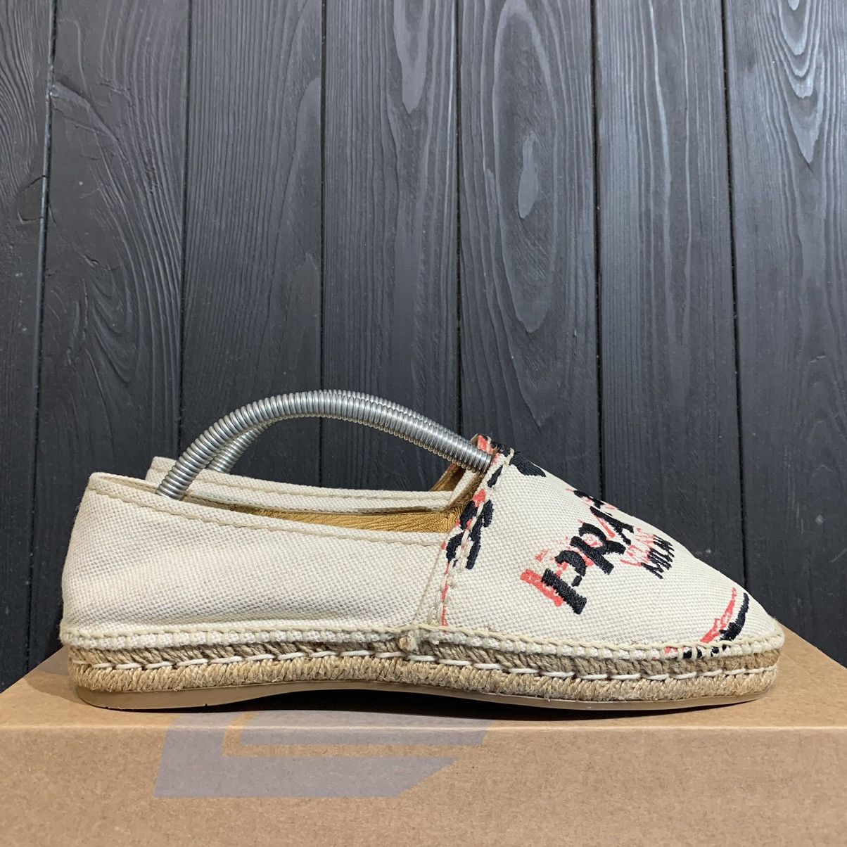 Prada Prada Slips On Size 39 Size US 9 / IT 39 - 2 Thumbnail