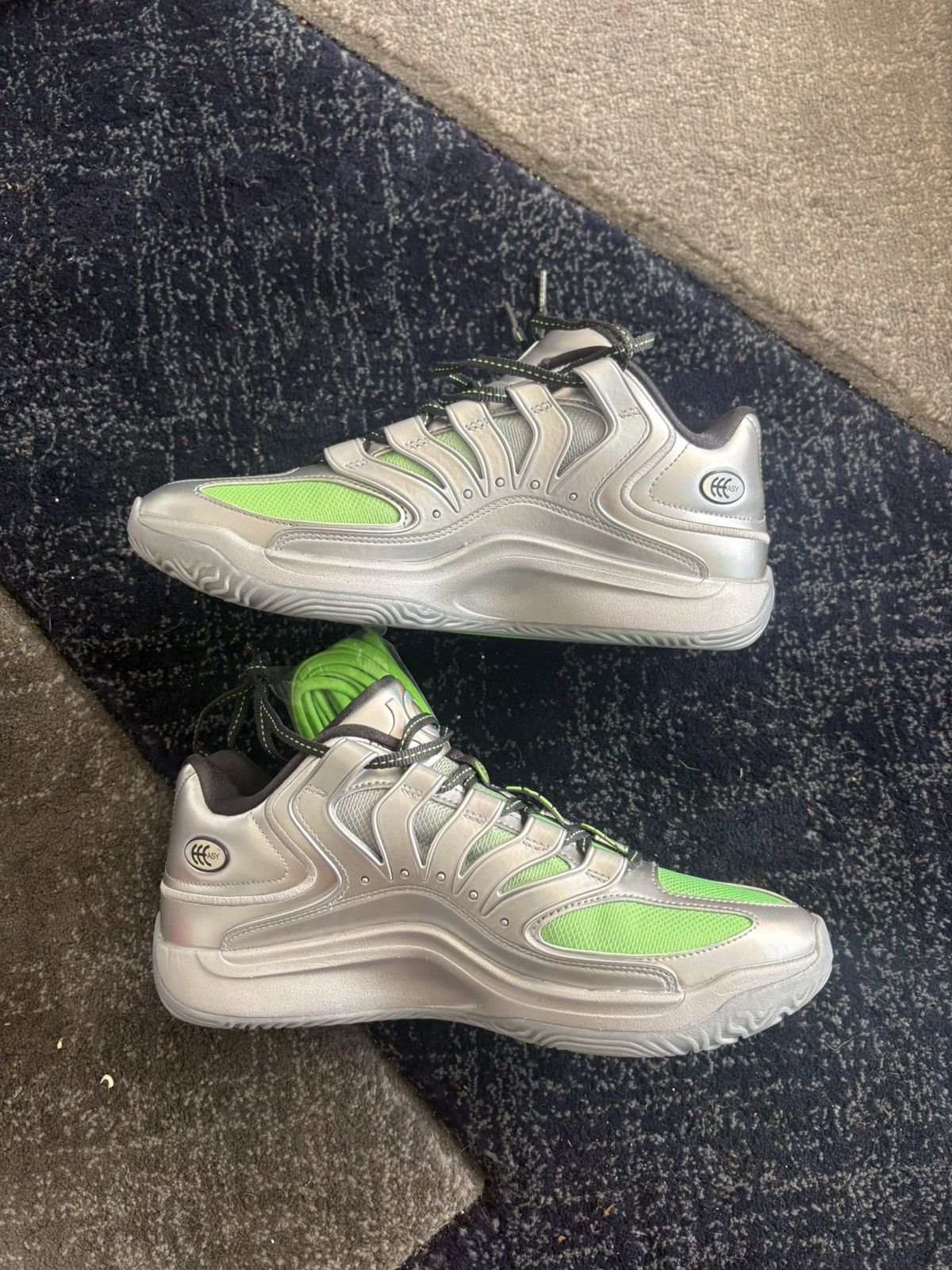 Nike Nike KD 18 EYBL Metallic Silve Size US 9.5 / EU 42-43 - 5 Thumbnail