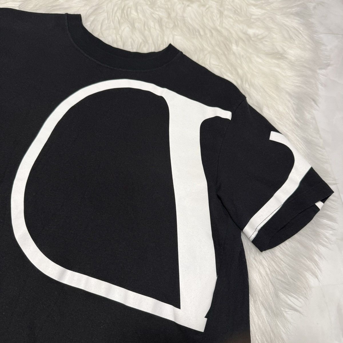 Valentino Authentic Valentino Ruffled Short-Sleeved T-Shirt Top, XS Size XS / US 0-2 / IT 36-38 - 8 Thumbnail