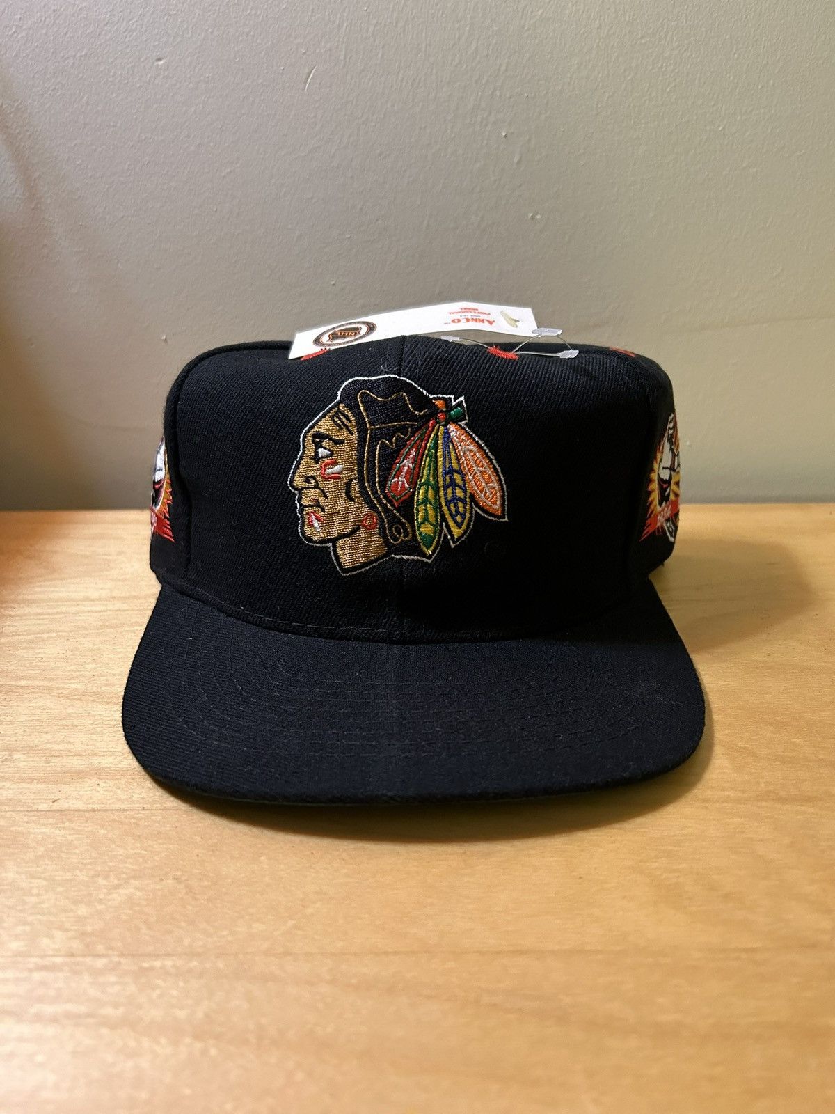 NHL × Vintage Annco Chicago Blackhawks Stanley Cup Champions Snapback Hat! Size ONE SIZE - 1 Thumbnail