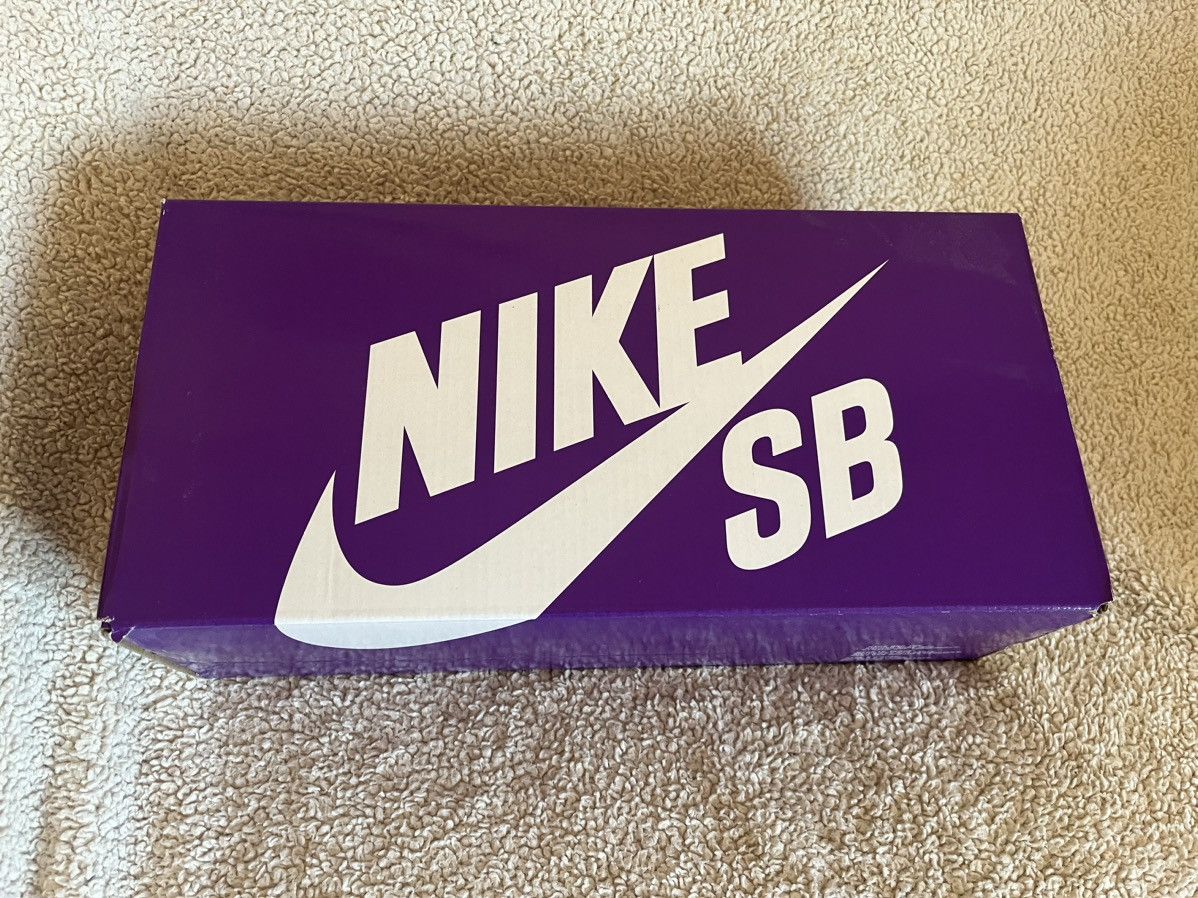 Nike Nike SB Dunks City of Love Size US 7 / EU 40 - 7 Thumbnail