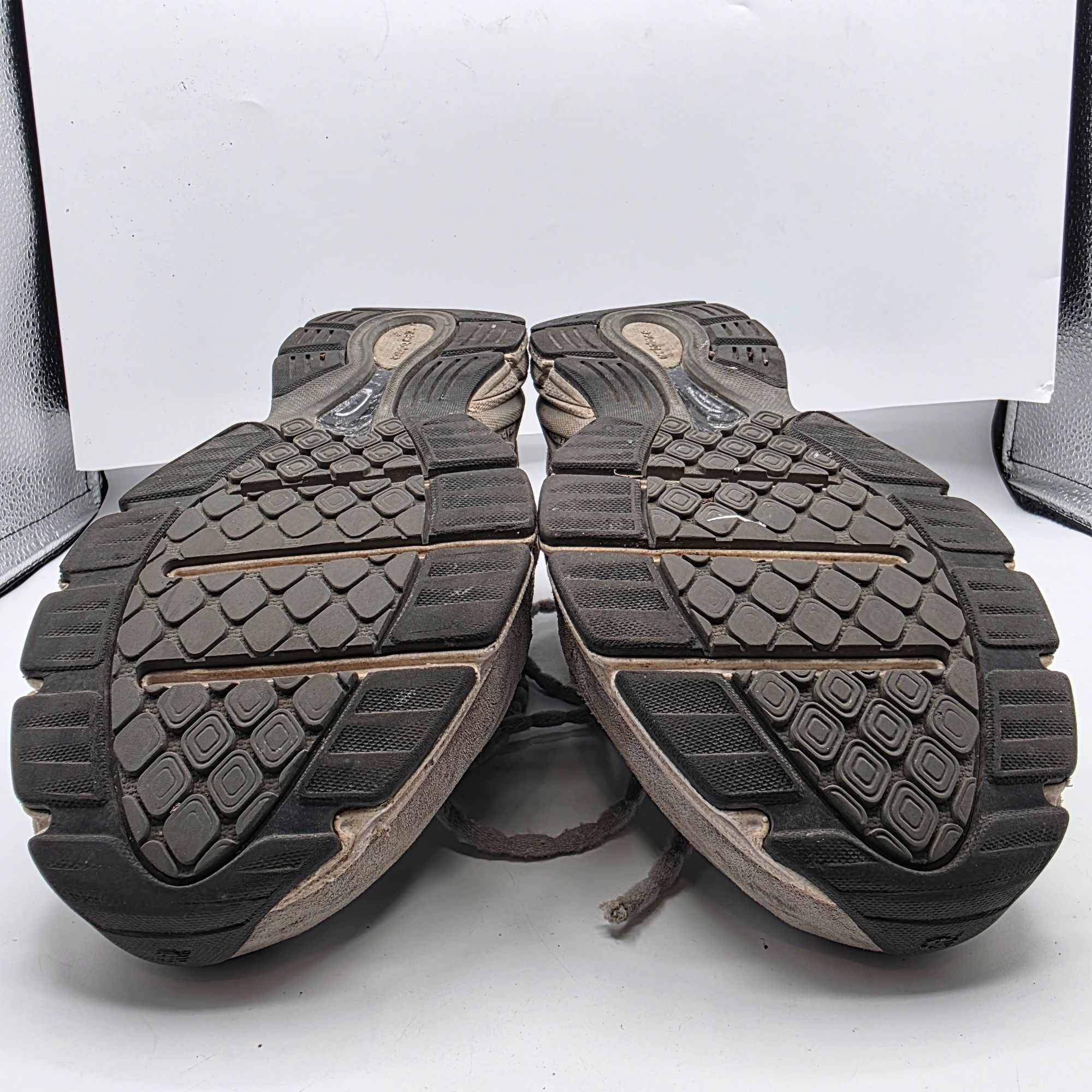 New Balance New Balance 990v4 Womens Size 9 Gray Castlerock Athletic Sho Size US 9 / IT 39 - 11 Thumbnail