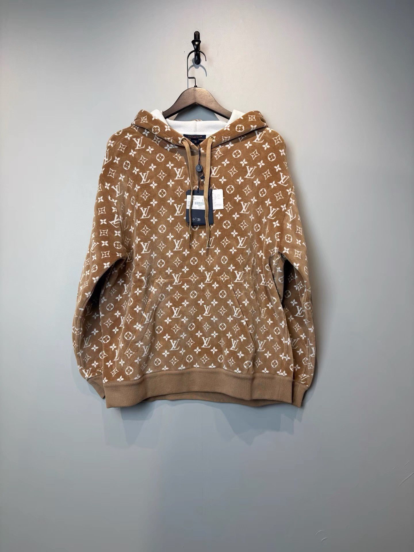 Louis Vuitton Louis Vuitton Monogram Toweling Velvet Hoodie K36 Size US L / EU 52-54 / 3 - 1 Thumbnail