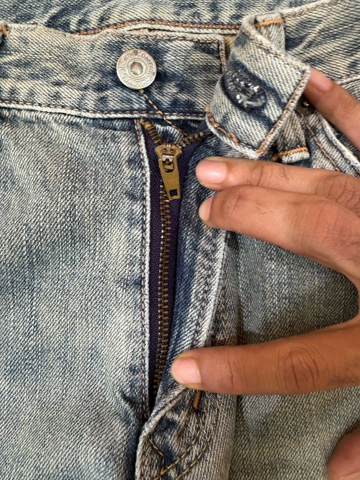 Edwin Exclusive Vintage Edwin Rusty Wash Distressed Flare Jeans Size US 31 - 3 Thumbnail