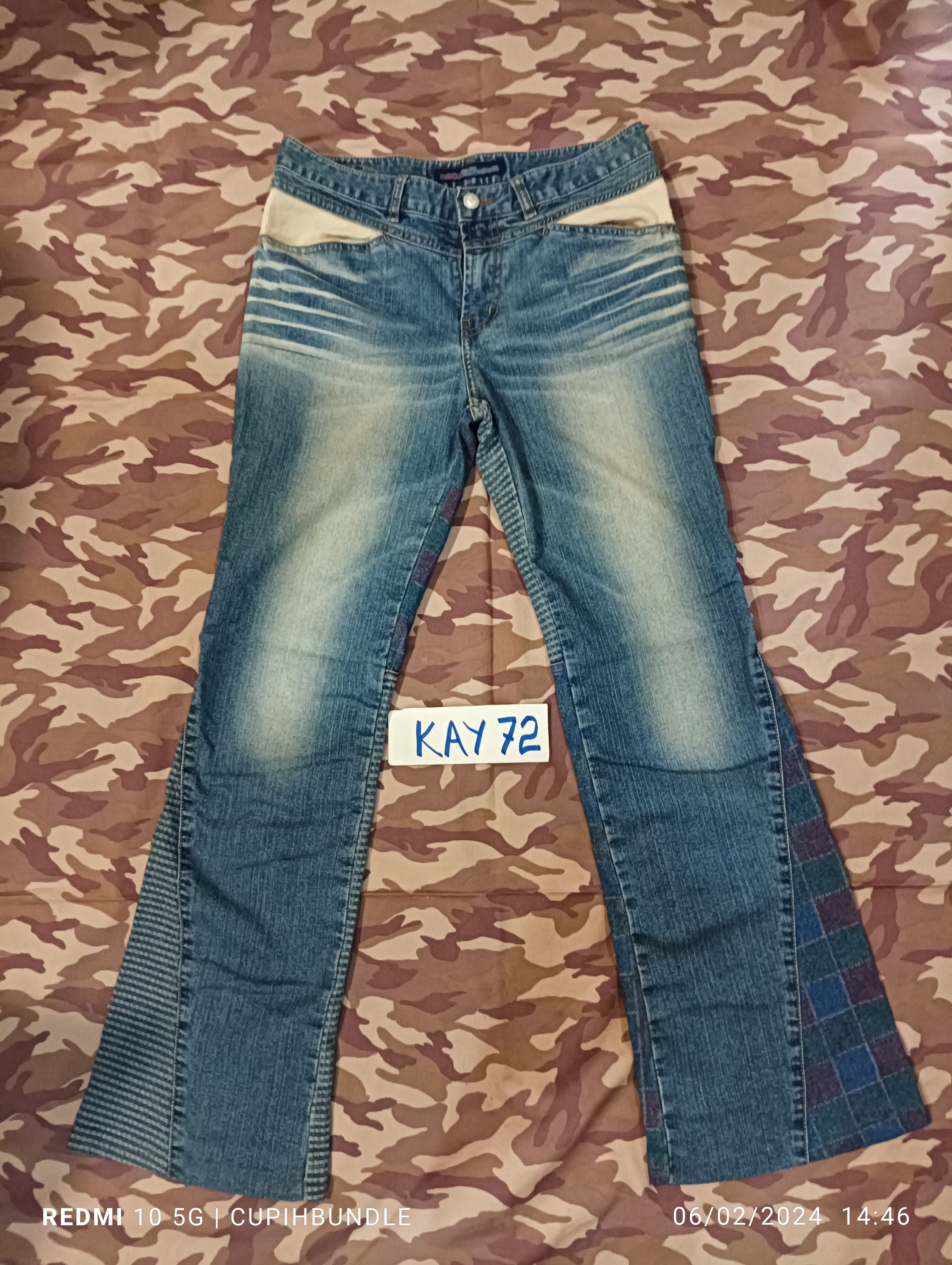 KESSON FLARE JEANS RARE DESIGN