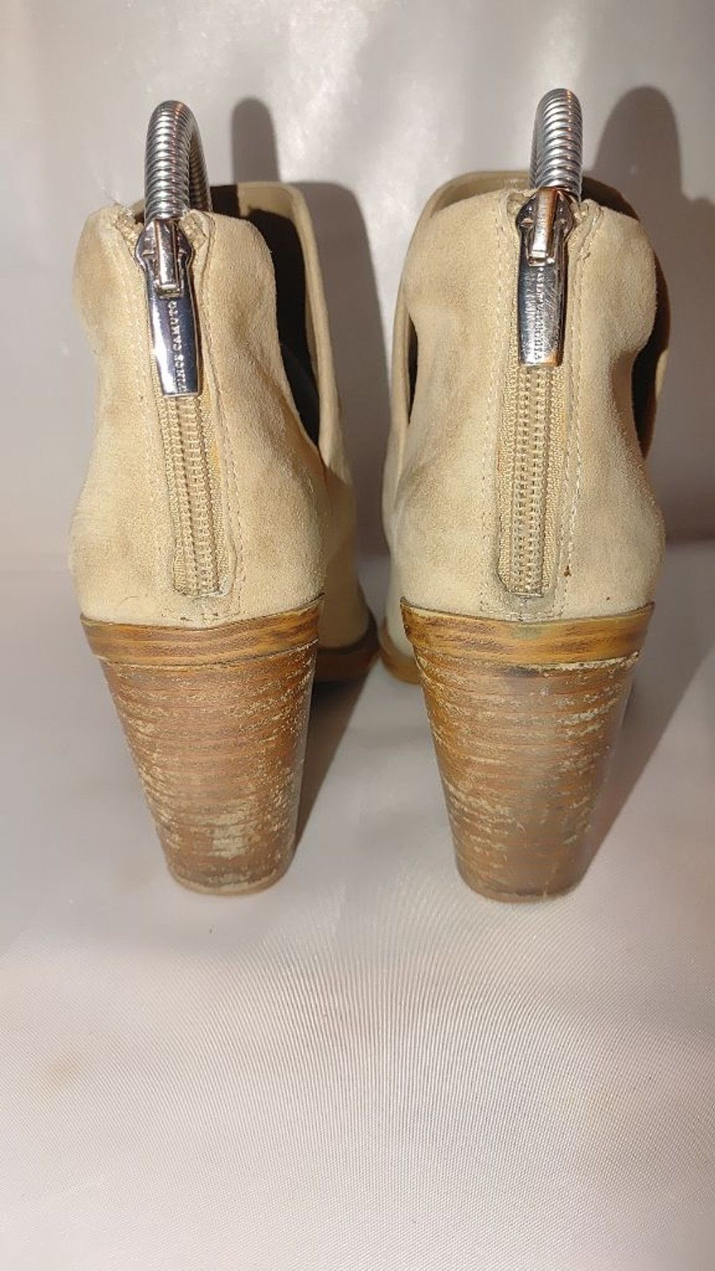 Vince Camuto Vince Camuto Gigietta Suede Booties Size 8M Size US 8 / IT 38 - 6 Thumbnail