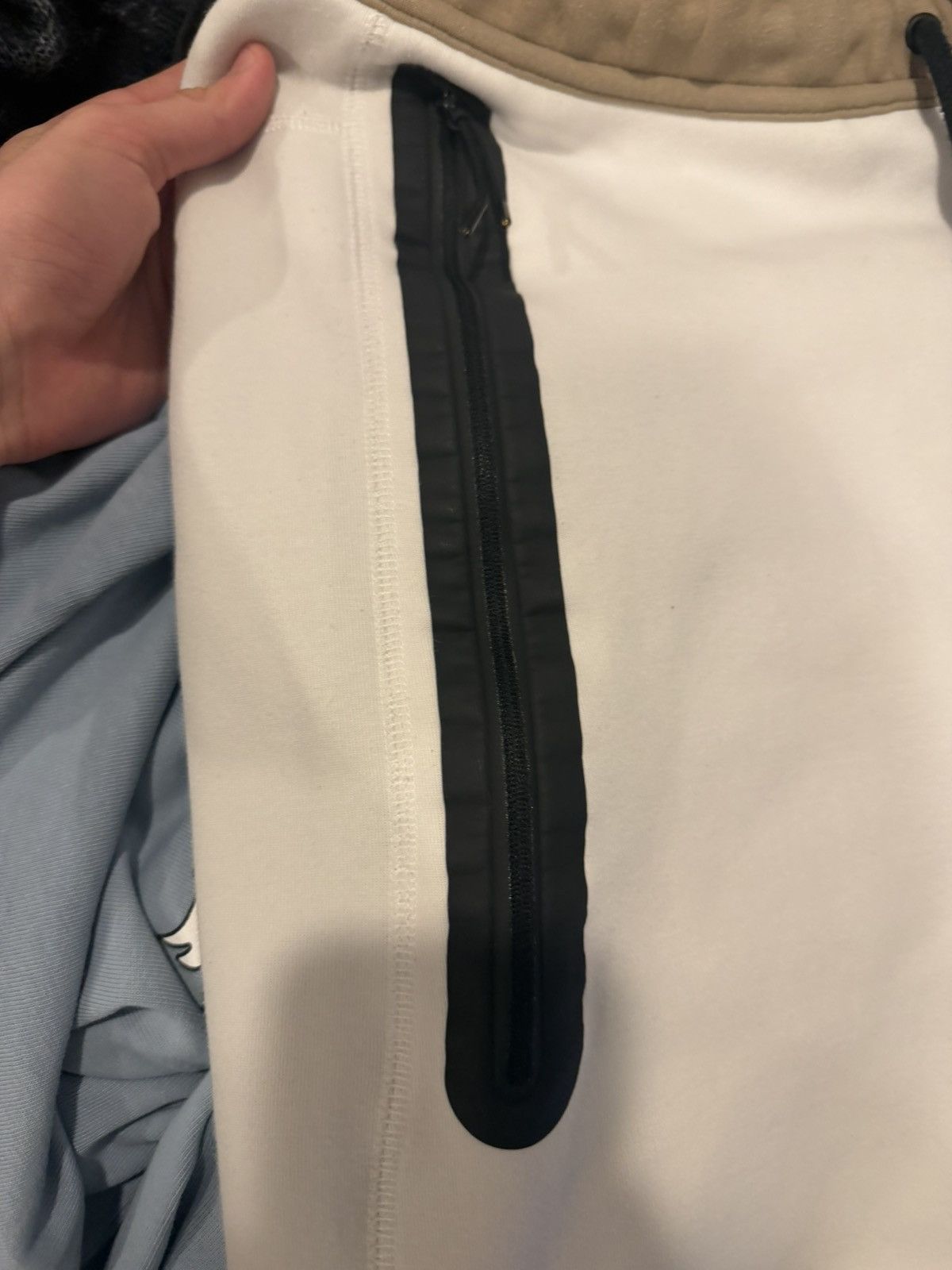 Nike Nike tech pants cream Size US M / EU 48-50 / 2 - 4 Thumbnail