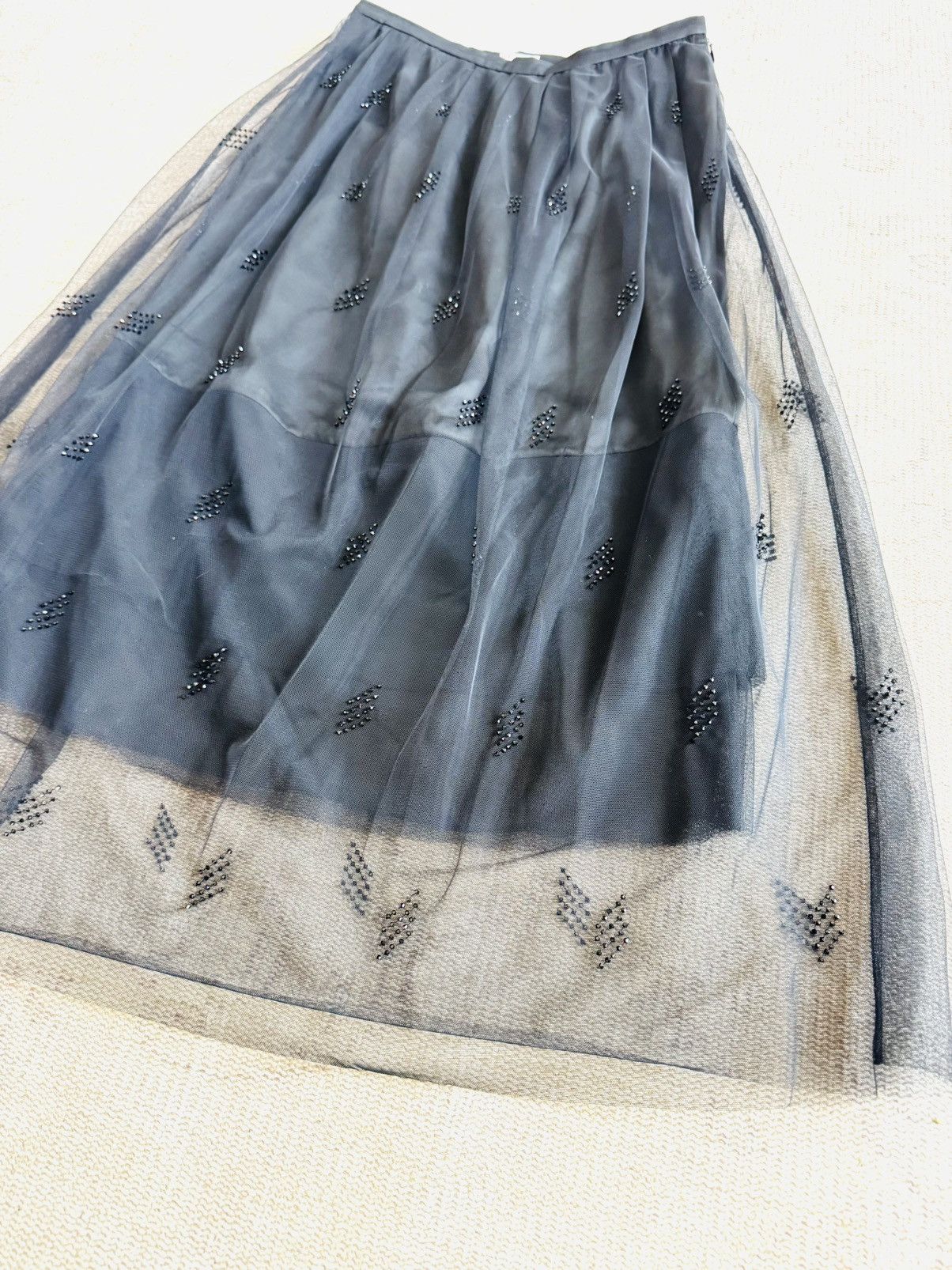 Brunello Cucinelli Brunello Cucinelli Layerd sheer tulle overlay beaded skirt 6 Size 28" / US 6 / IT 42 - 12 Thumbnail