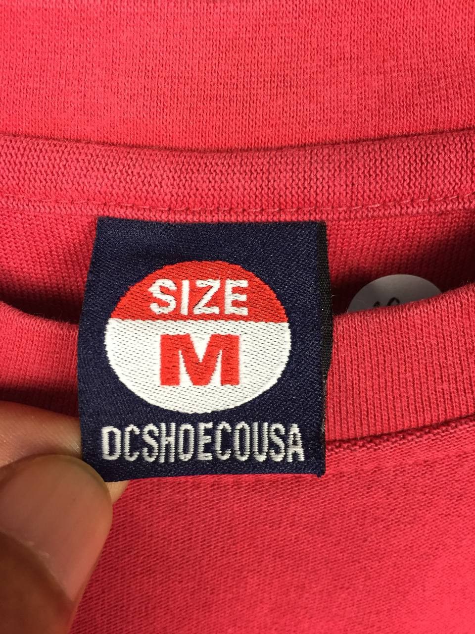 DC Vtg Dc Shoes Usa OG Skateboarding Embroidered Logo Tee Size US M / EU 48-50 / 2 - 6 Thumbnail