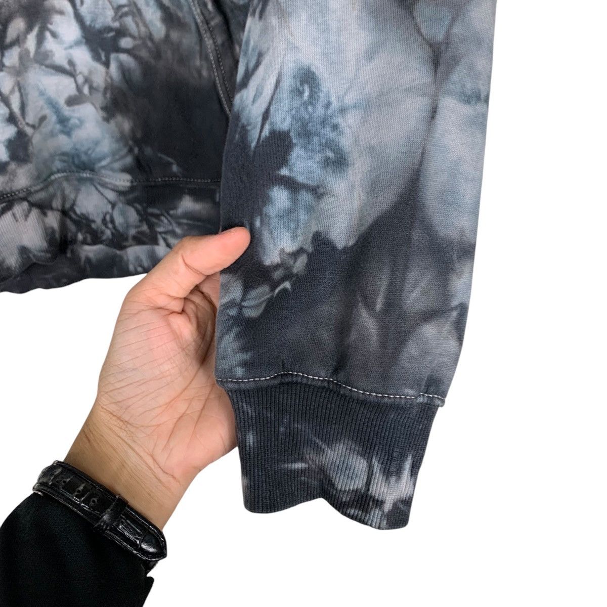 VIBE COOL VIBES TIE DYE YOUTH PULLOVER HOODIES #1546-C69 Size US XS / EU 42 / 0 - 12 Thumbnail