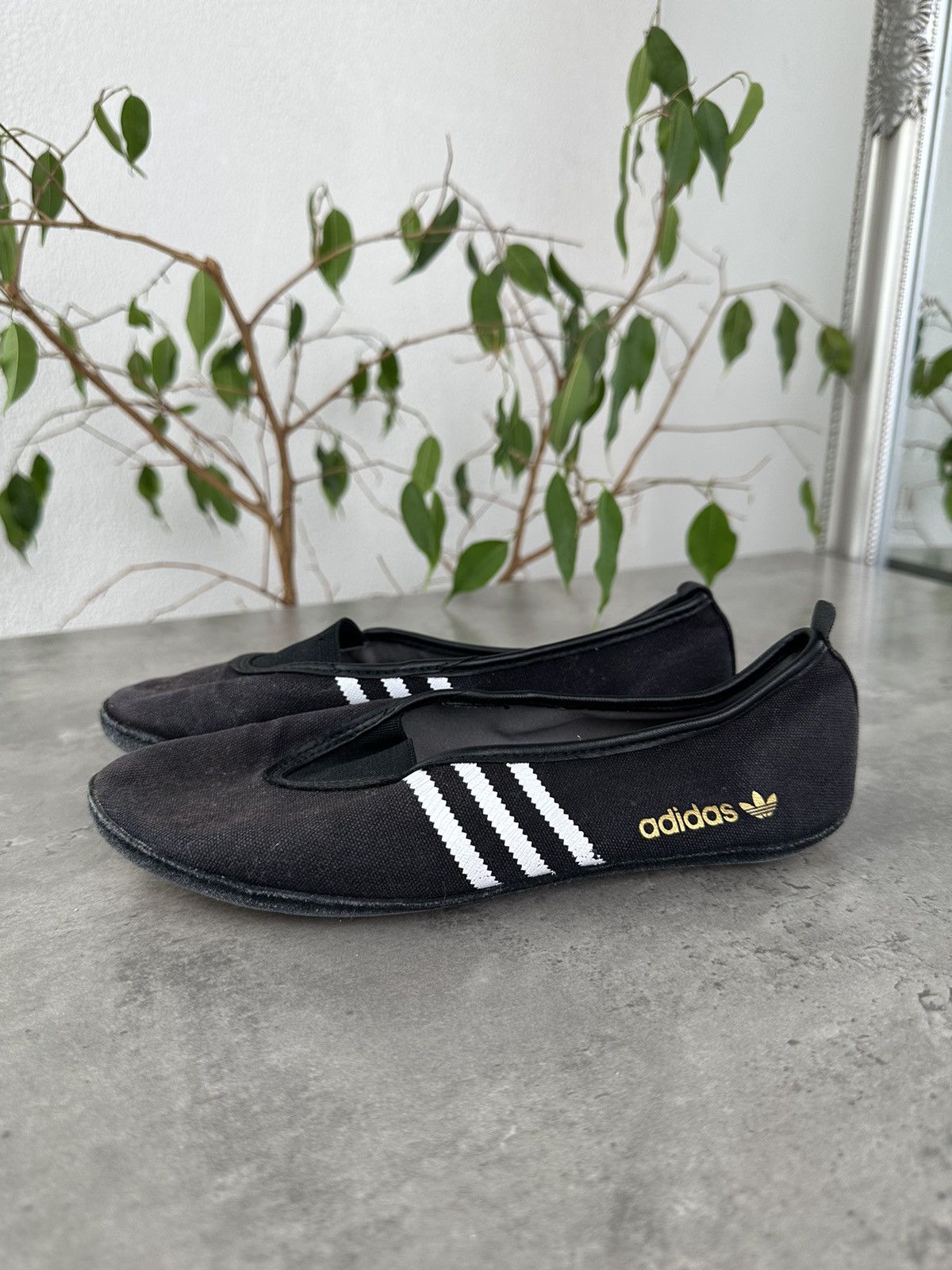 Adidas Adidas Flats Size US 5.5 / IT 35.5 - 1 Thumbnail