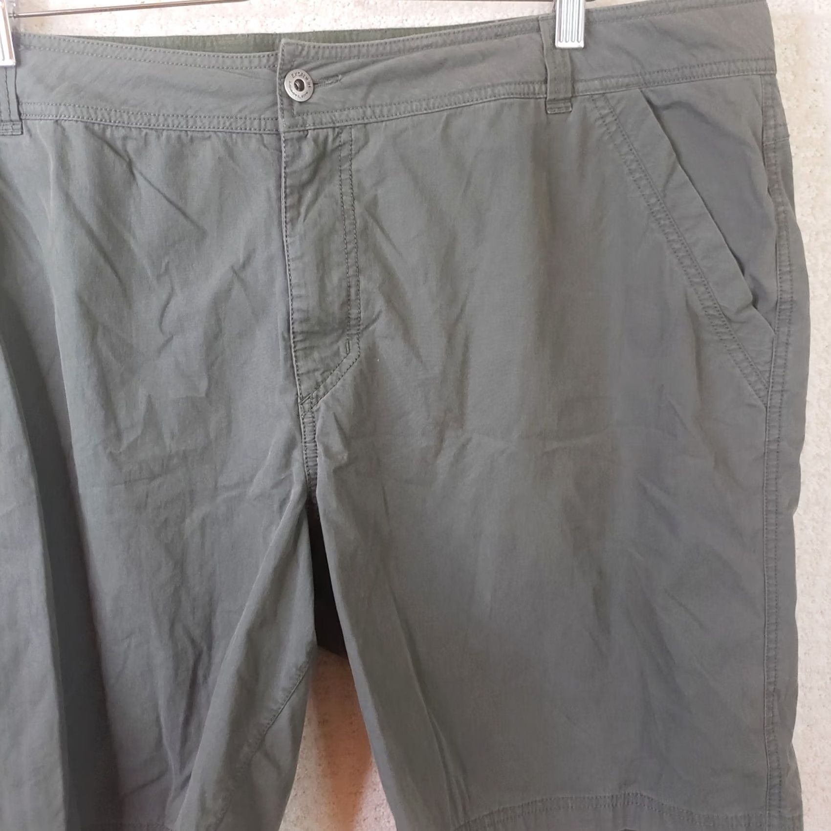 ExOfficio VINTAGE ExOfficio Shorts Mens 42x9.5 Green Khaki Cargo Pocket Outdoor Cotton Nylon Size US 42 / EU 58 - 4 Thumbnail