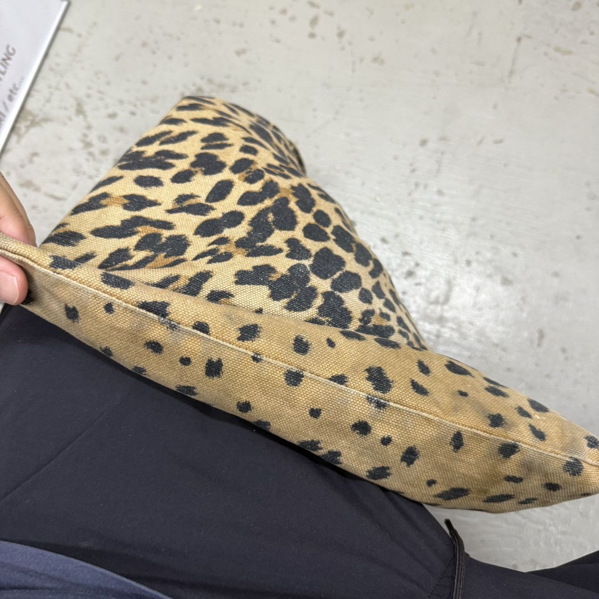 Trussardi Authentic Trussardi Made In Italy Canvas Leopard Tote Bag Size ONE SIZE - 8 Thumbnail