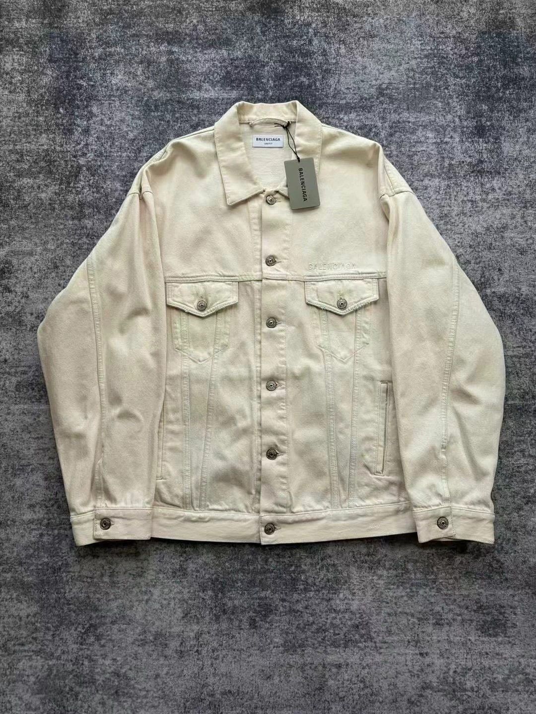 Balenciaga balenciaga beige distressed denim jacket Size US M / EU 48-50 / 2 - 1 Thumbnail