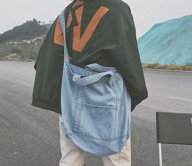 Japanese Brand Distressed Denim Shoulder Bag Size ONE SIZE - 1 Thumbnail