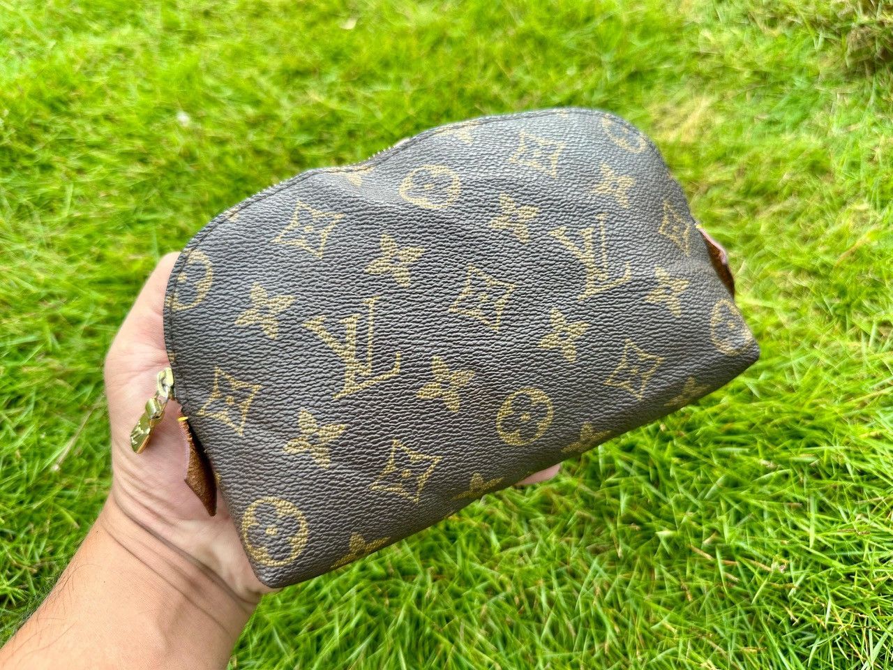 Louis Vuitton Authentic Louis Vuitton Monogram Canvas Cosmetic Pouch PM Size ONE SIZE - 2 Thumbnail