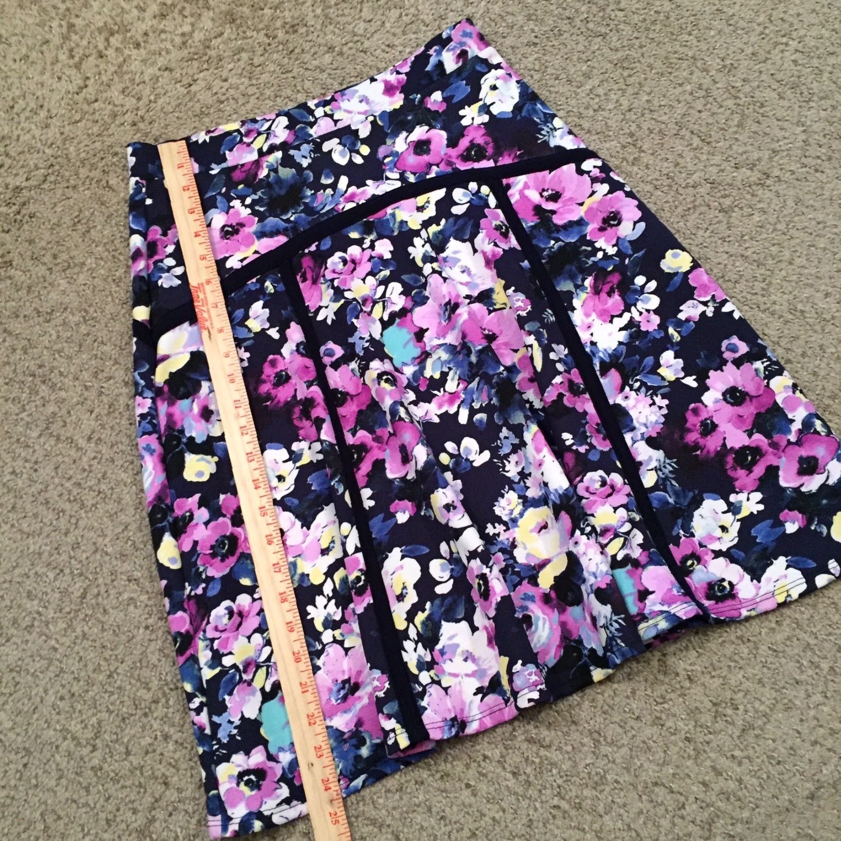 Vintage NY Collection Skirt Women S Knee Length Purple Floral Pull On A-Line Elastic Waist Unlined Polyester Spandex Casual Size 28" / US 6 / IT 42 - 4 Thumbnail
