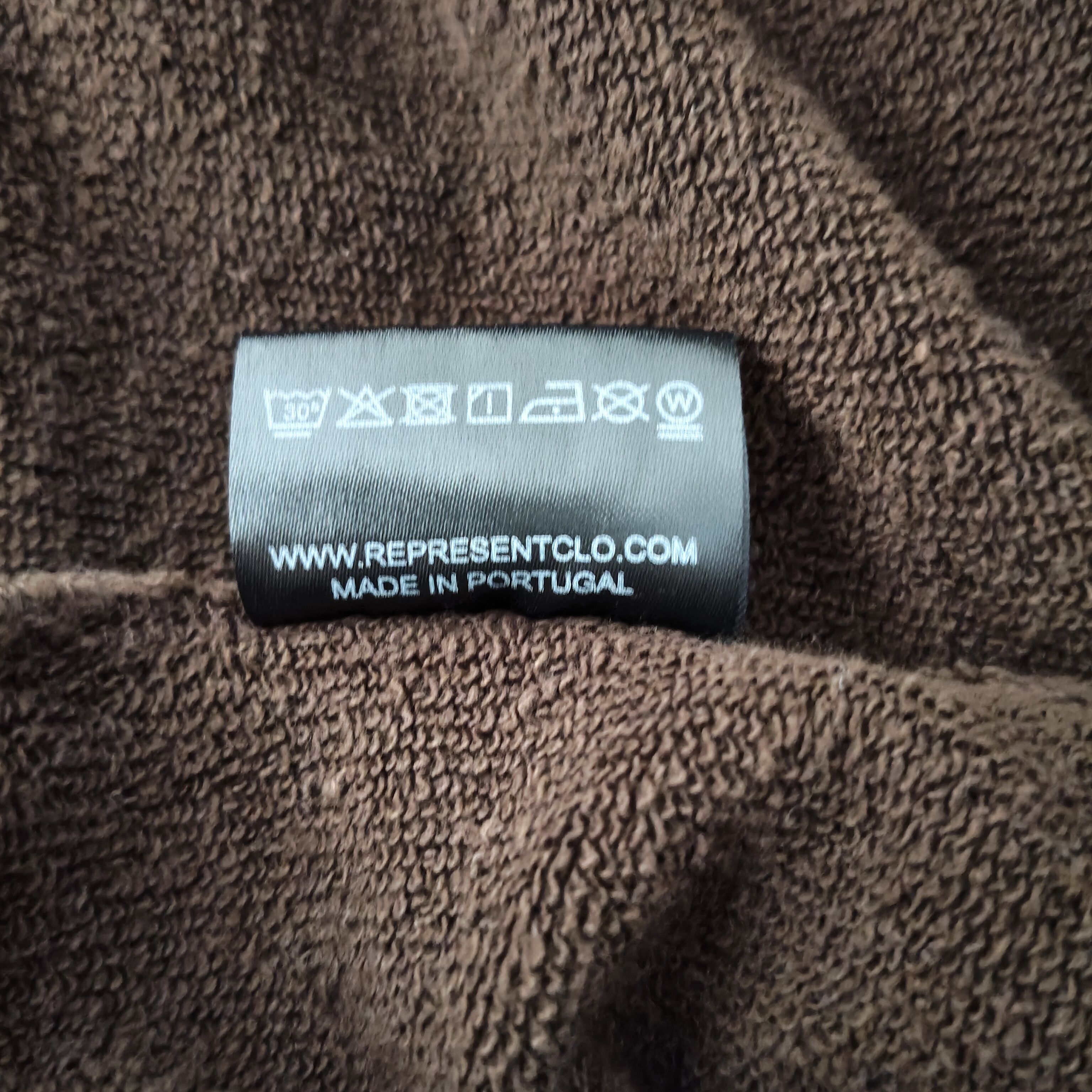 Represent Clo. REPRESENT OWNERS CLUB CREW SWEAT Size US L / EU 52-54 / 3 - 12 Thumbnail