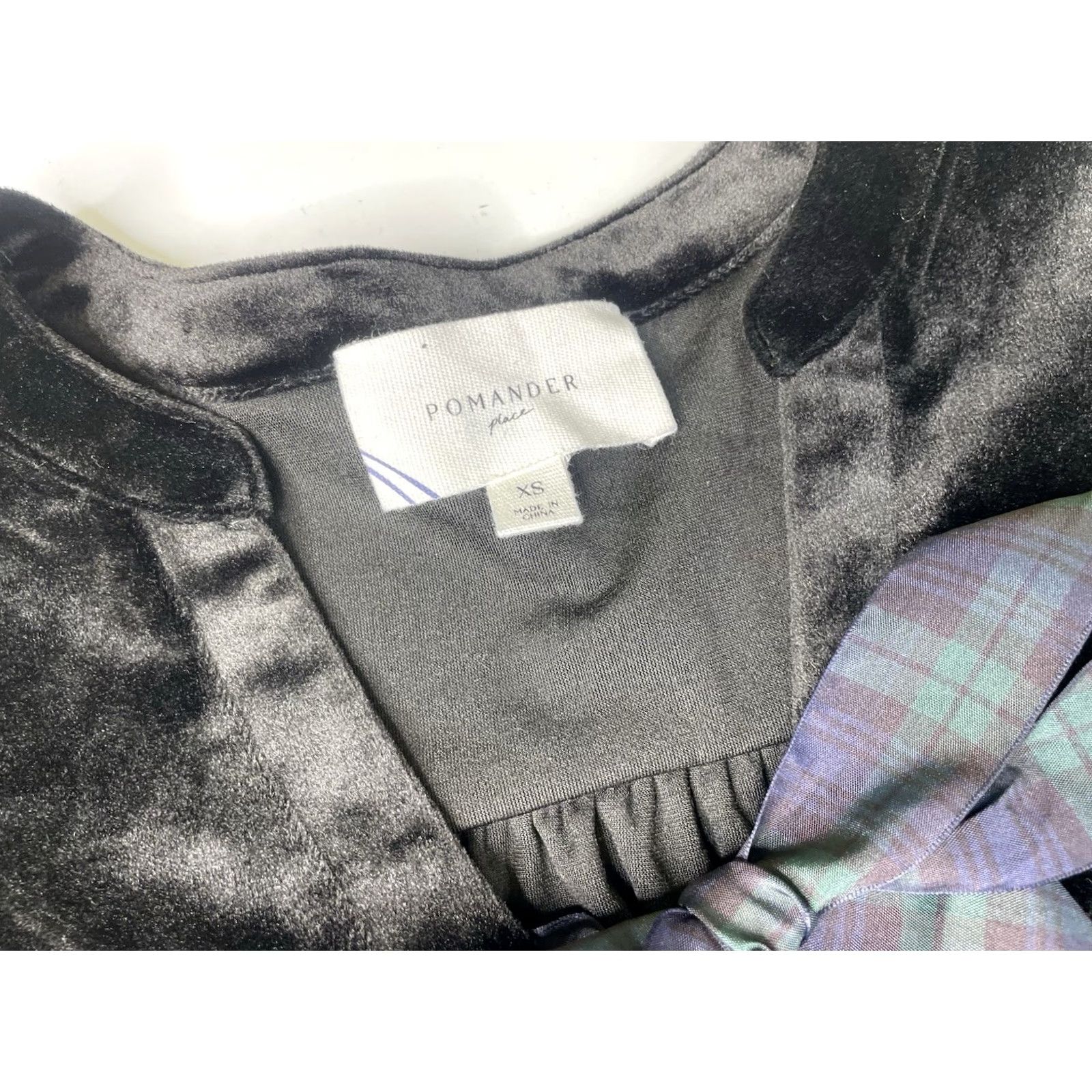 Vintage Tuckernuck Mini Dress Velvet Black XS Tartan Ruffle V-Neck Long Sleeve Pullover Short Dress Formal Women Velvet Size XS / US 0-2 / IT 36-38 - 3 Thumbnail