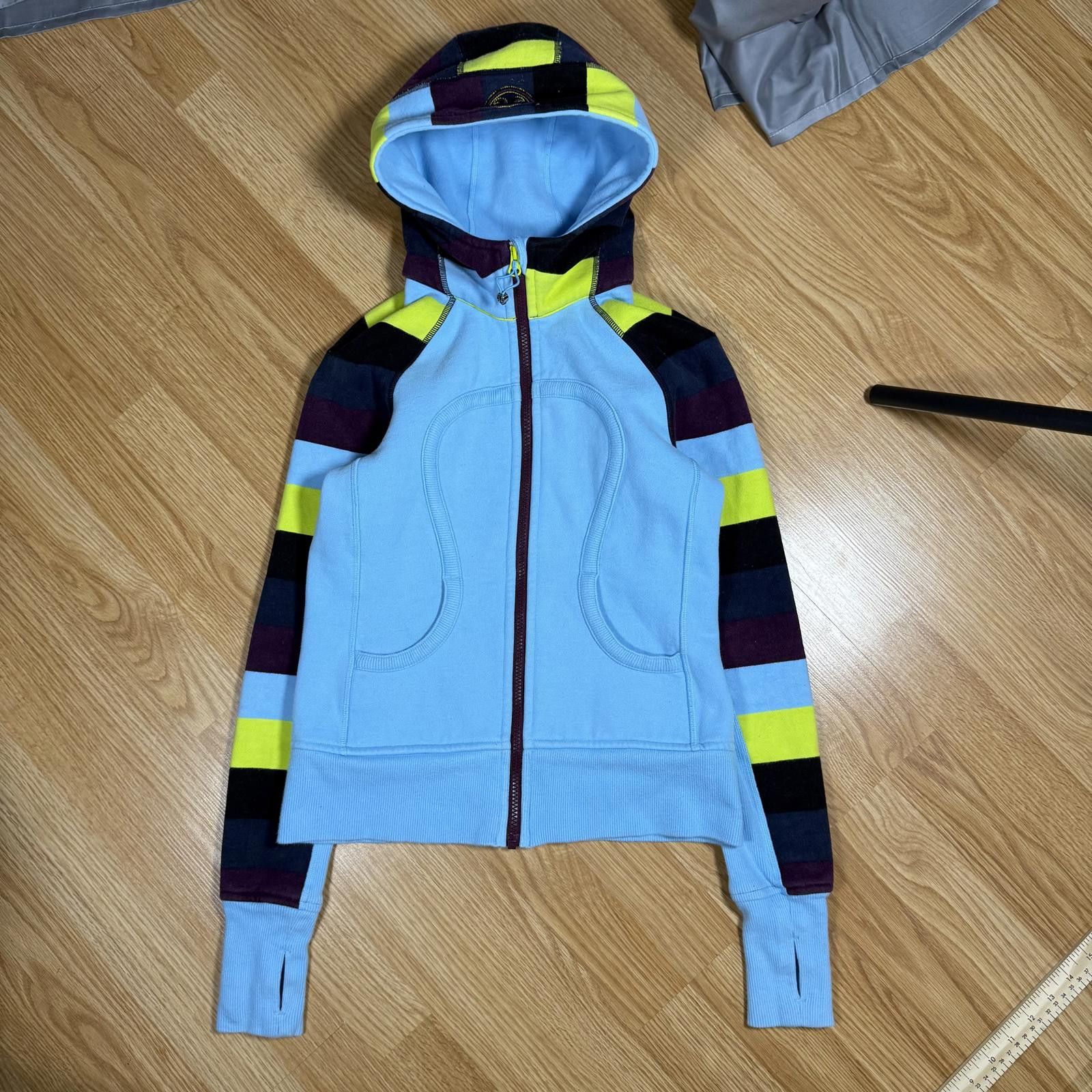 Lululemon Lululemon Scuba Hoodie Colorblock Women’s Small Size S / US 4 / IT 40 - 3 Thumbnail